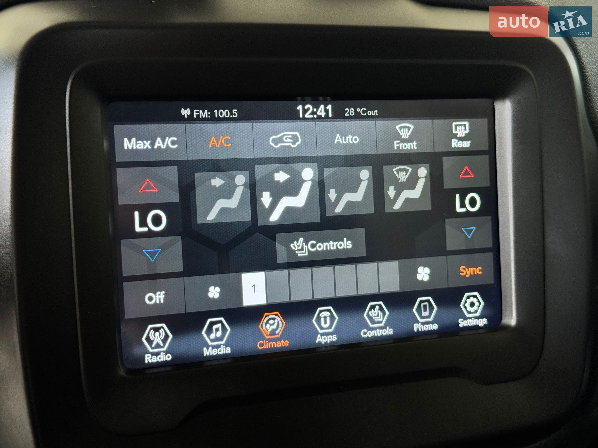 Jeep Renegade 2021 VIN ZACNJDBB4MPM59523 фото оголошення 18 з 21