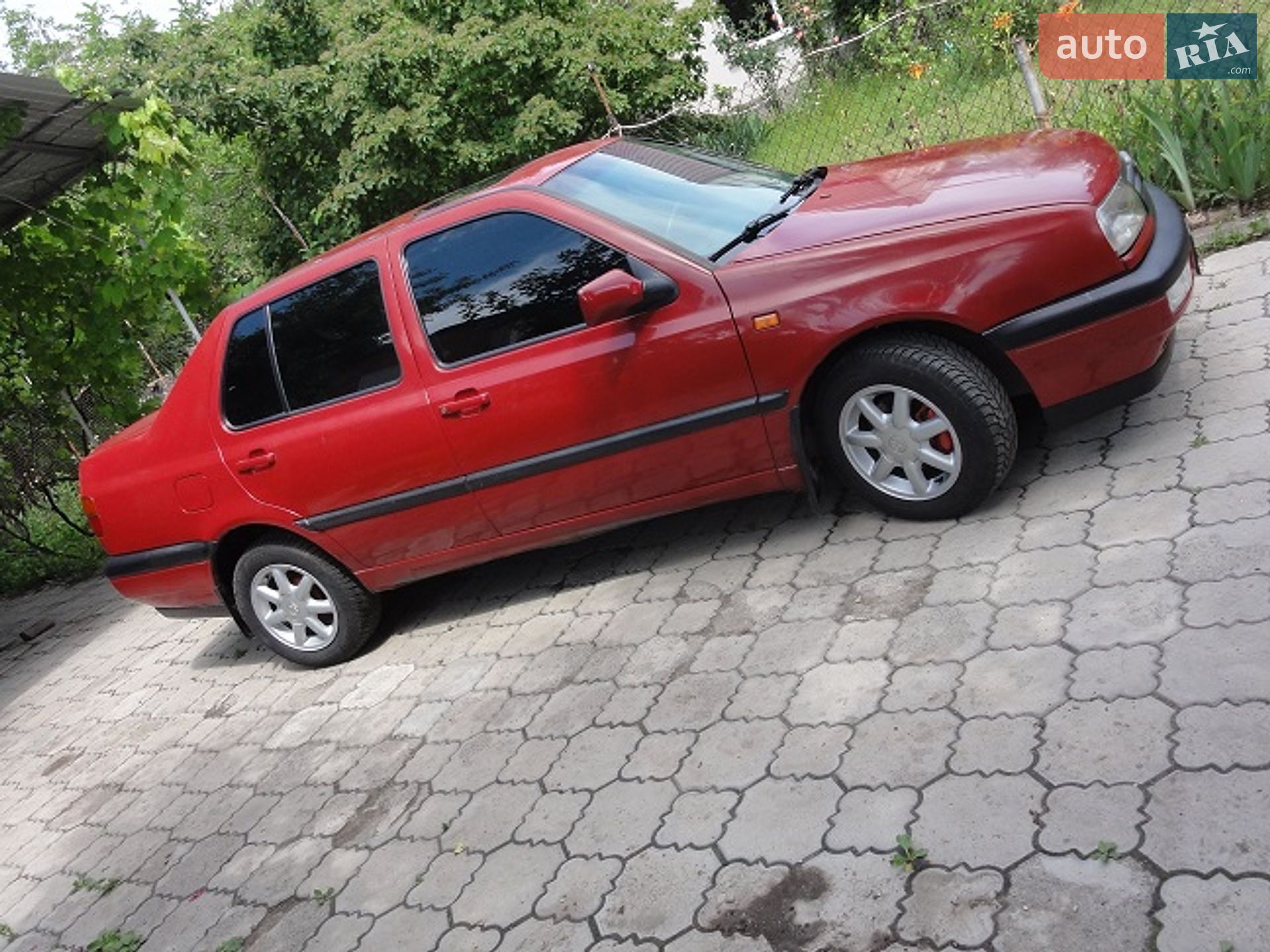 Volkswagen Vento 1993 VIN WVWZZZ1YZPW563364 фото оголошення 4 з 15
