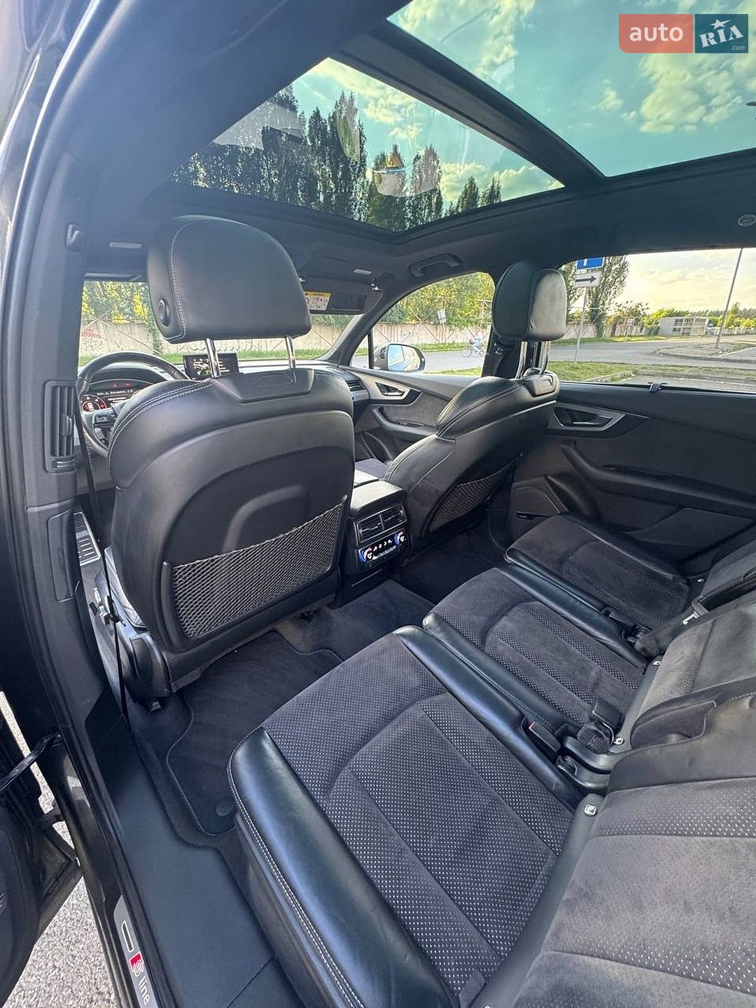Audi Q7 2016 VIN WAUZZZ4M5HD005145 фото оголошення 10 з 20