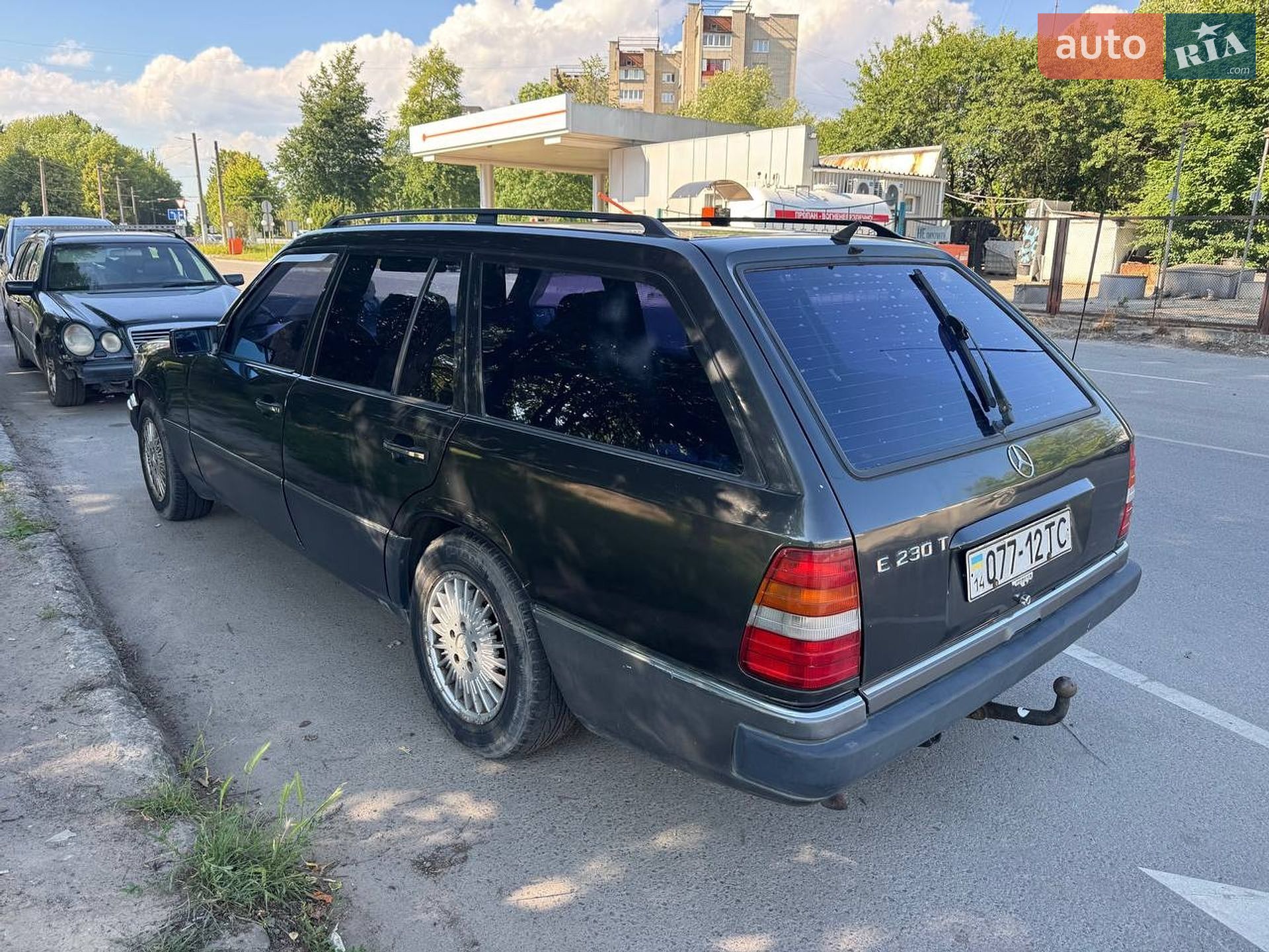 Mercedes-Benz E-Class 1992 VIN WDB1240831F180897 фото оголошення 3 з 8