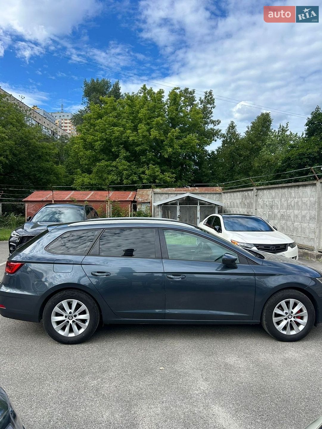 SEAT Leon 2019 VIN VSSZZZ5FZKR071234 фото оголошення 4 з 36