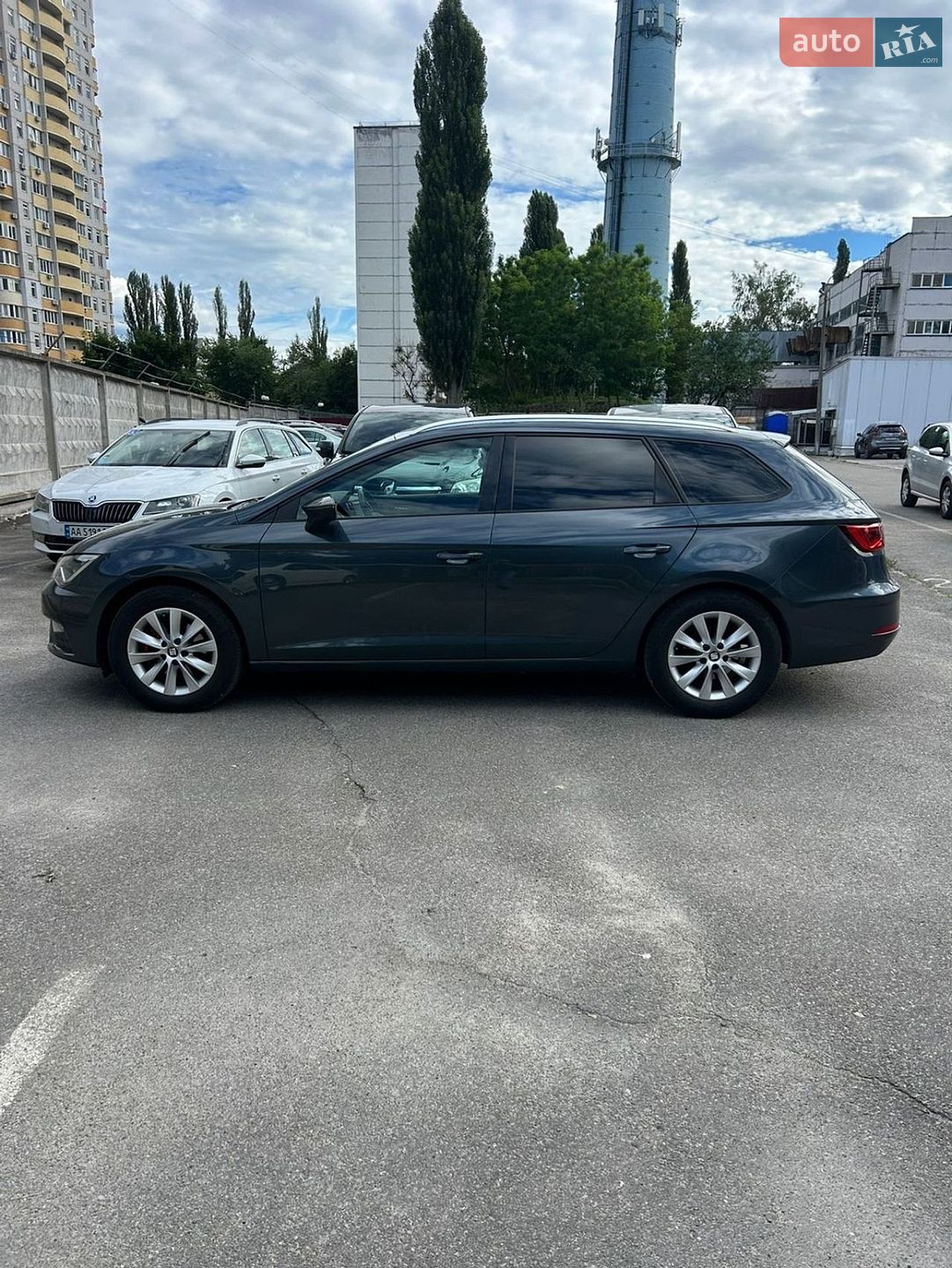 SEAT Leon 2019 VIN VSSZZZ5FZKR071234 фото оголошення 8 з 36
