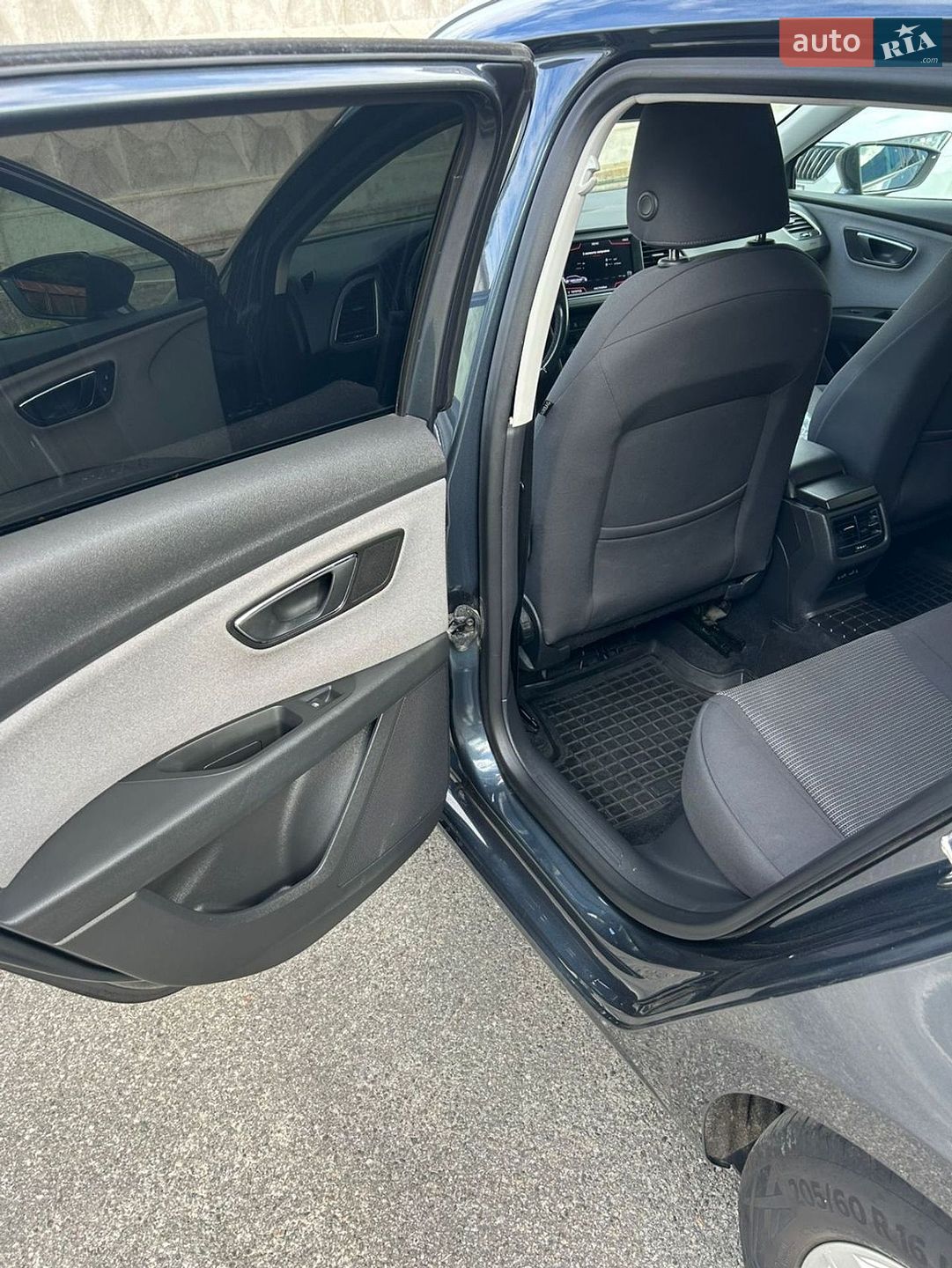 SEAT Leon 2019 VIN VSSZZZ5FZKR071234 фото оголошення 10 з 36