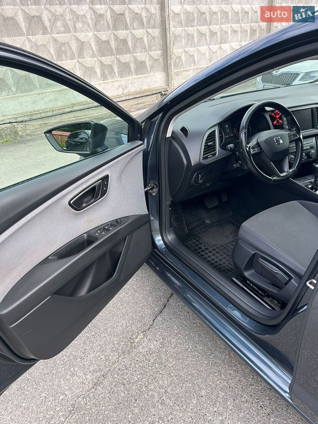 SEAT Leon 2019 VIN VSSZZZ5FZKR071234 фото оголошення 9 з 36