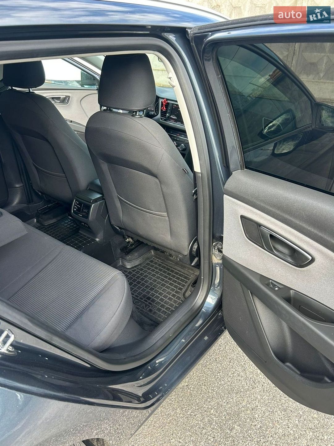 SEAT Leon 2019 VIN VSSZZZ5FZKR071234 фото оголошення 11 з 36