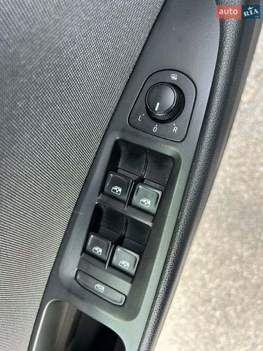 SEAT Leon 2019 VIN VSSZZZ5FZKR071234 фото оголошення 13 з 36