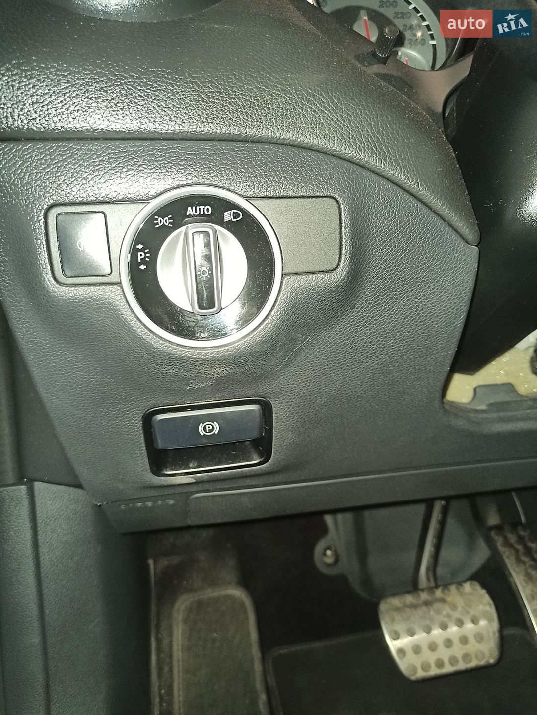 Mercedes-Benz CLA-Class 2015 VIN WDDSJ4GB1FN271171 фото оголошення 3 з 24