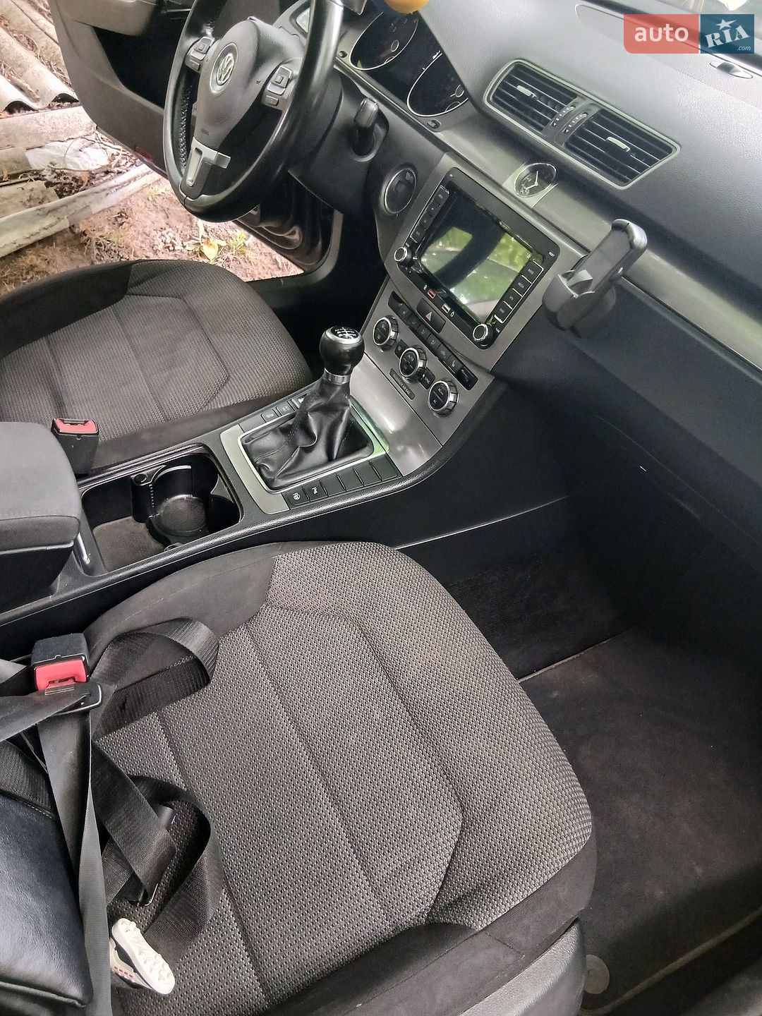 Volkswagen Passat 2011 VIN WVWZZZ3CZCE077225 фото оголошення 3 з 10