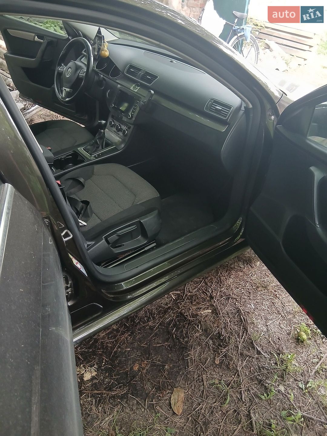 Volkswagen Passat 2011 VIN WVWZZZ3CZCE077225 фото оголошення 7 з 10