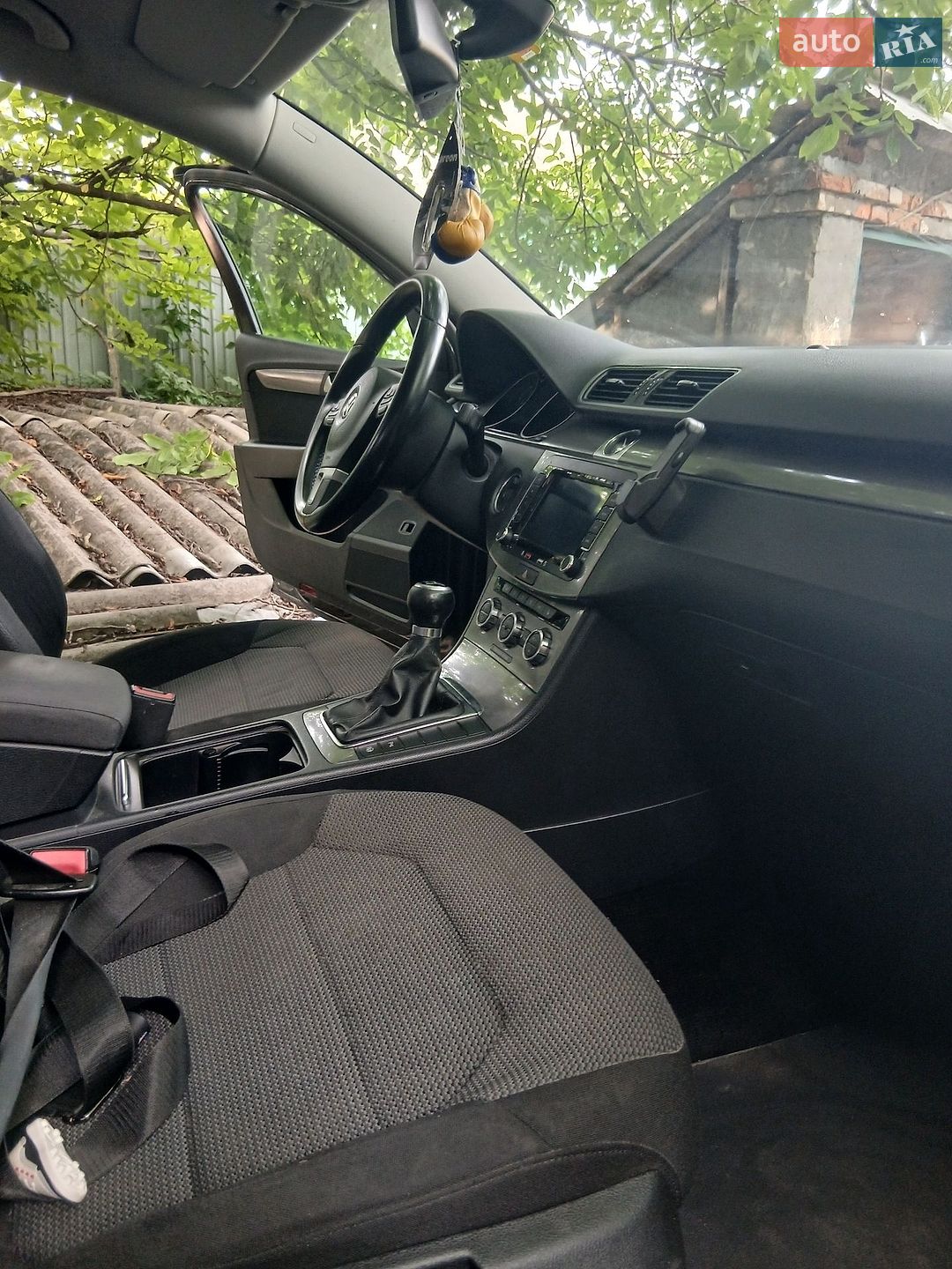 Volkswagen Passat 2011 VIN WVWZZZ3CZCE077225 фото оголошення 8 з 10