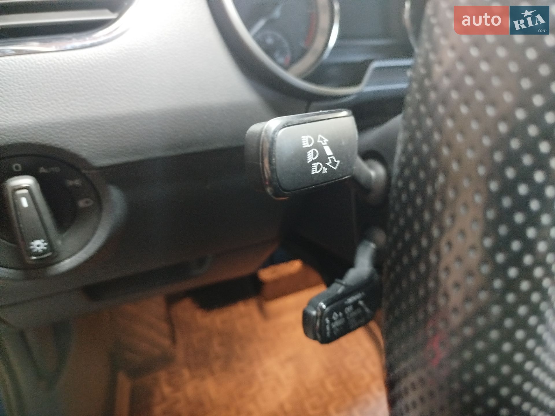 Skoda Octavia 2019 VIN TMBLK9NE5K0239434 фото оголошення 11 з 23