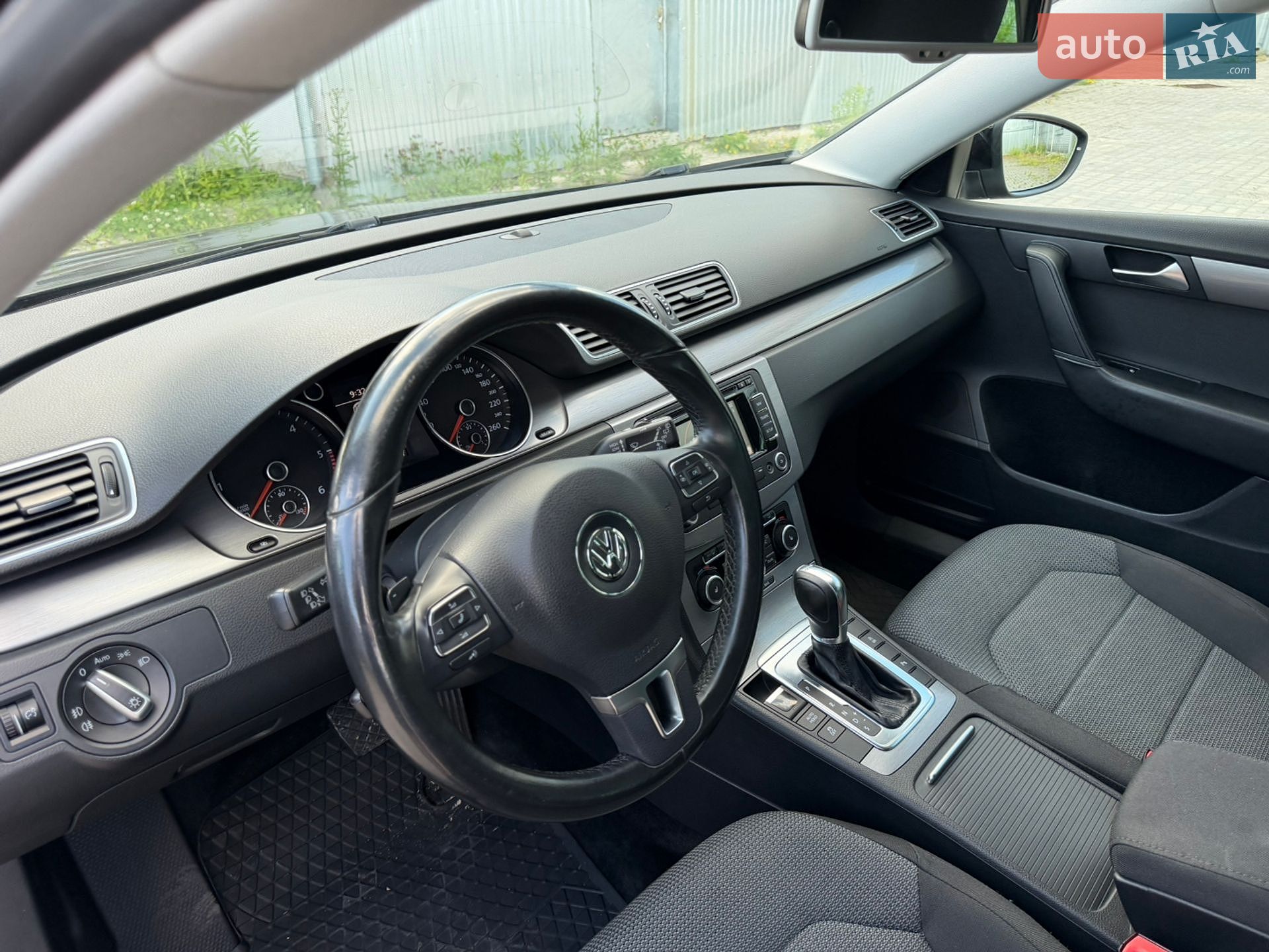 Volkswagen Passat 2011 VIN WVWZZZ3CZCE023167 фото оголошення 34 з 47