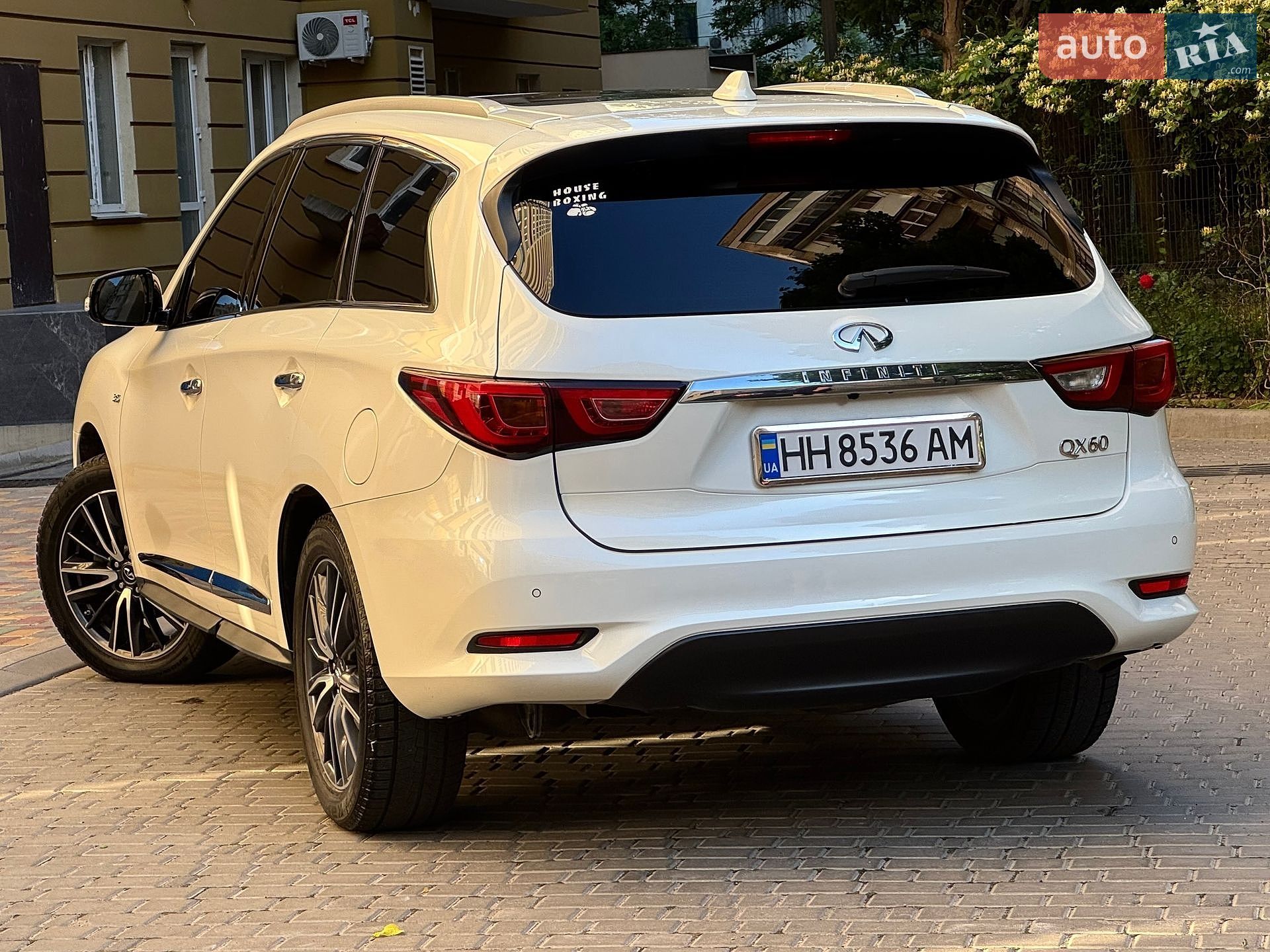 Infiniti QX60 2016 VIN 5N1AL0MM8GC527717 фото оголошення 8 з 27