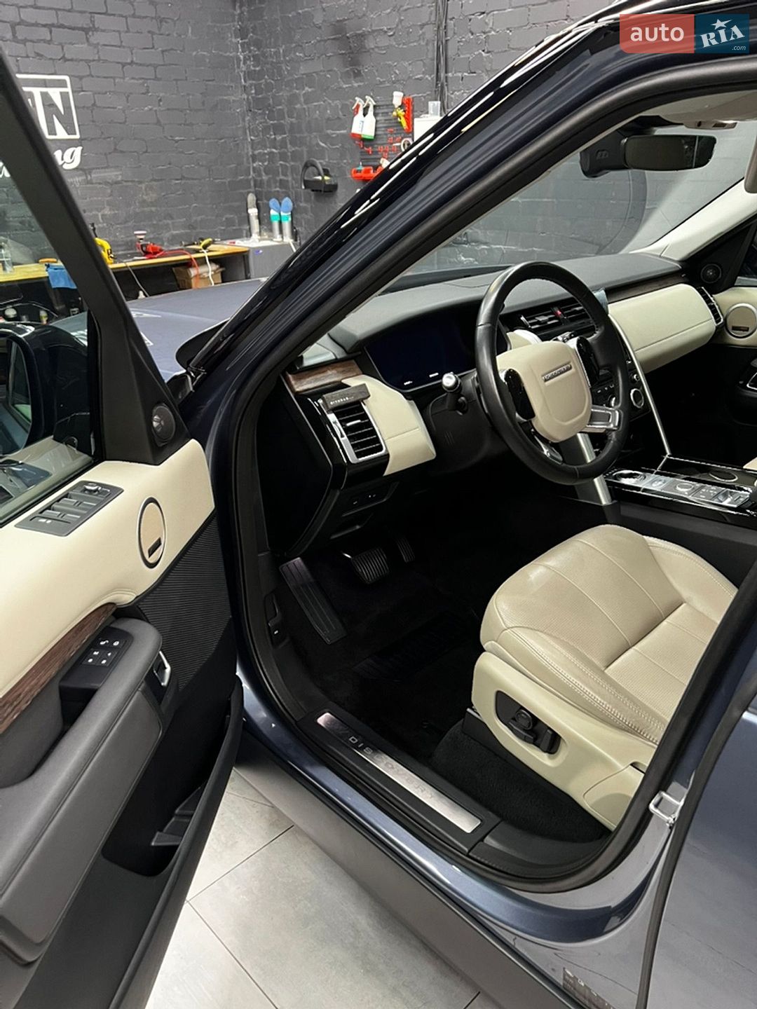 Land Rover Discovery 2019 VIN SALRA2BK2K2414136 фото оголошення 39 з 81