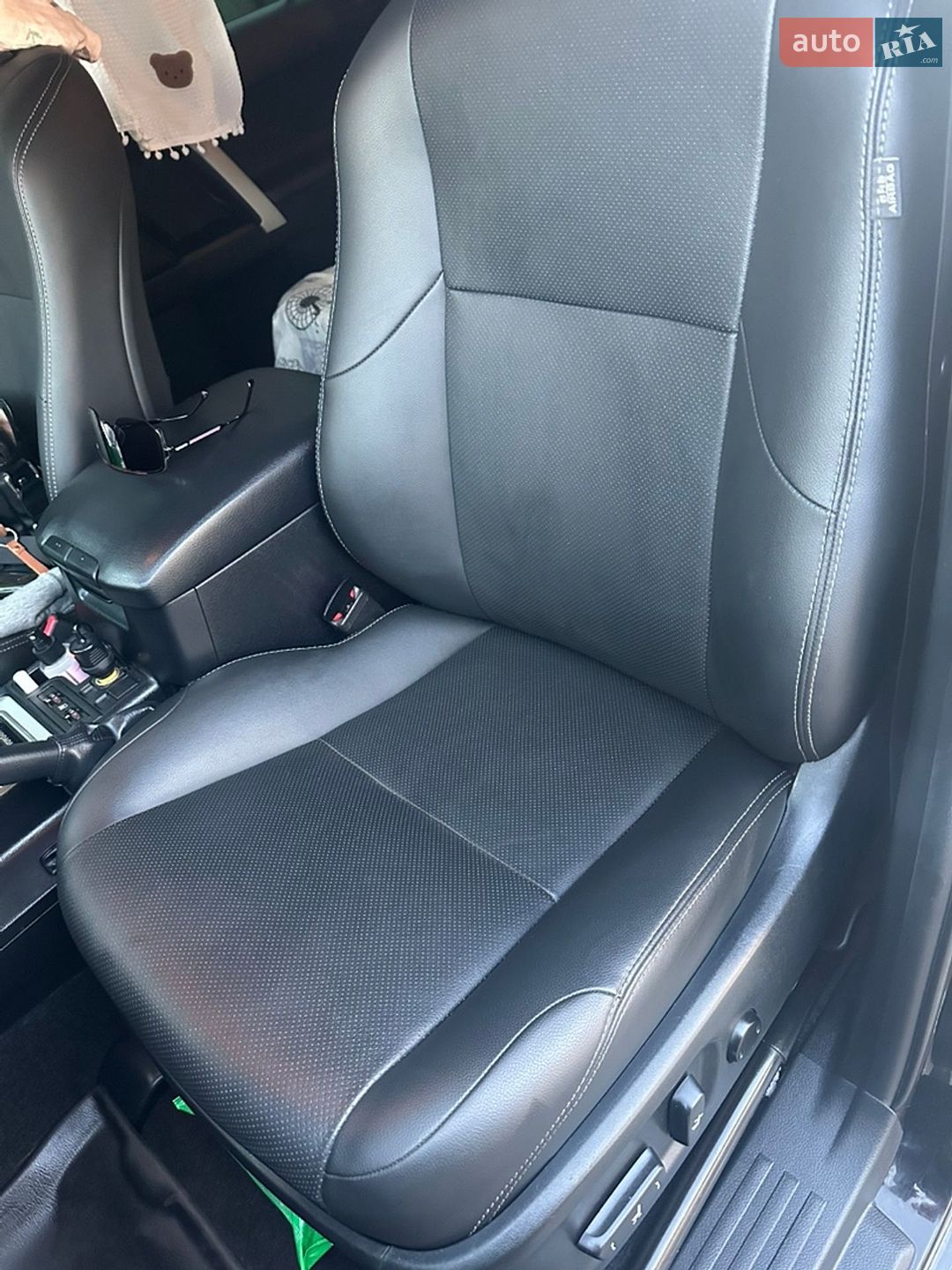 Toyota Land Cruiser Prado 2019 VIN JTEBR3FJ50K150430 фото оголошення 12 з 26