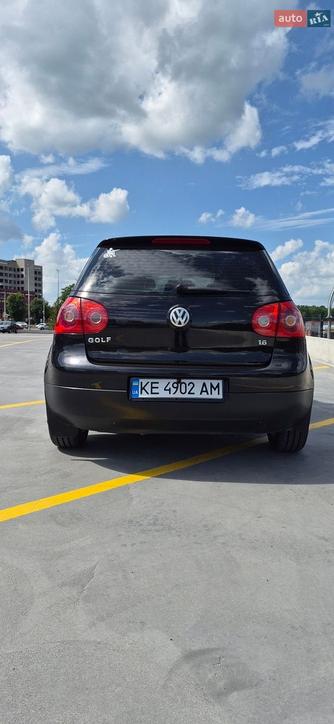 Volkswagen Golf 2004 VIN WVWZZZ1KZ5P040017 фото оголошення 4 з 17