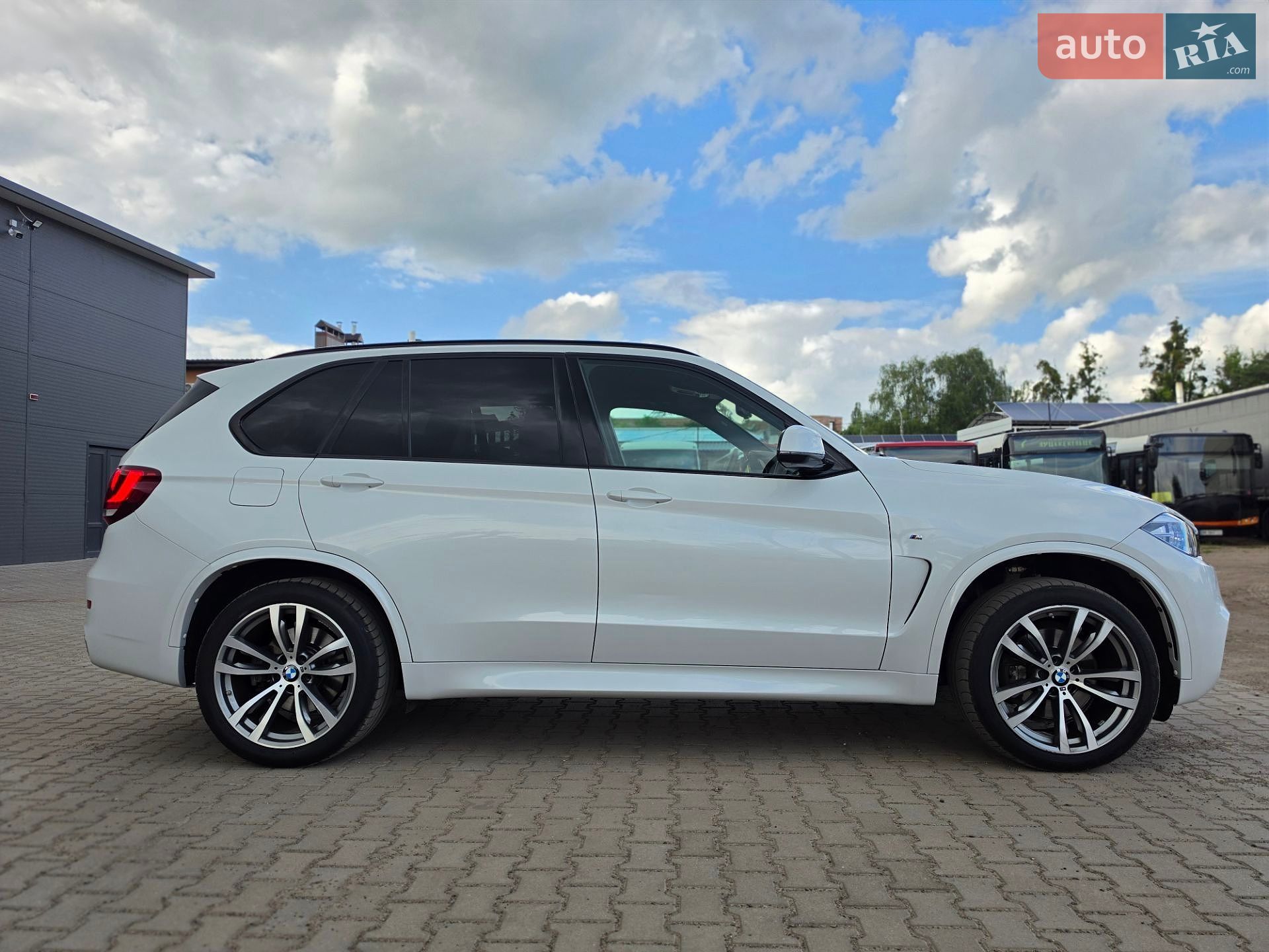 BMW X5 2017 VIN WBAKS610600N68965 фото оголошення 17 з 59