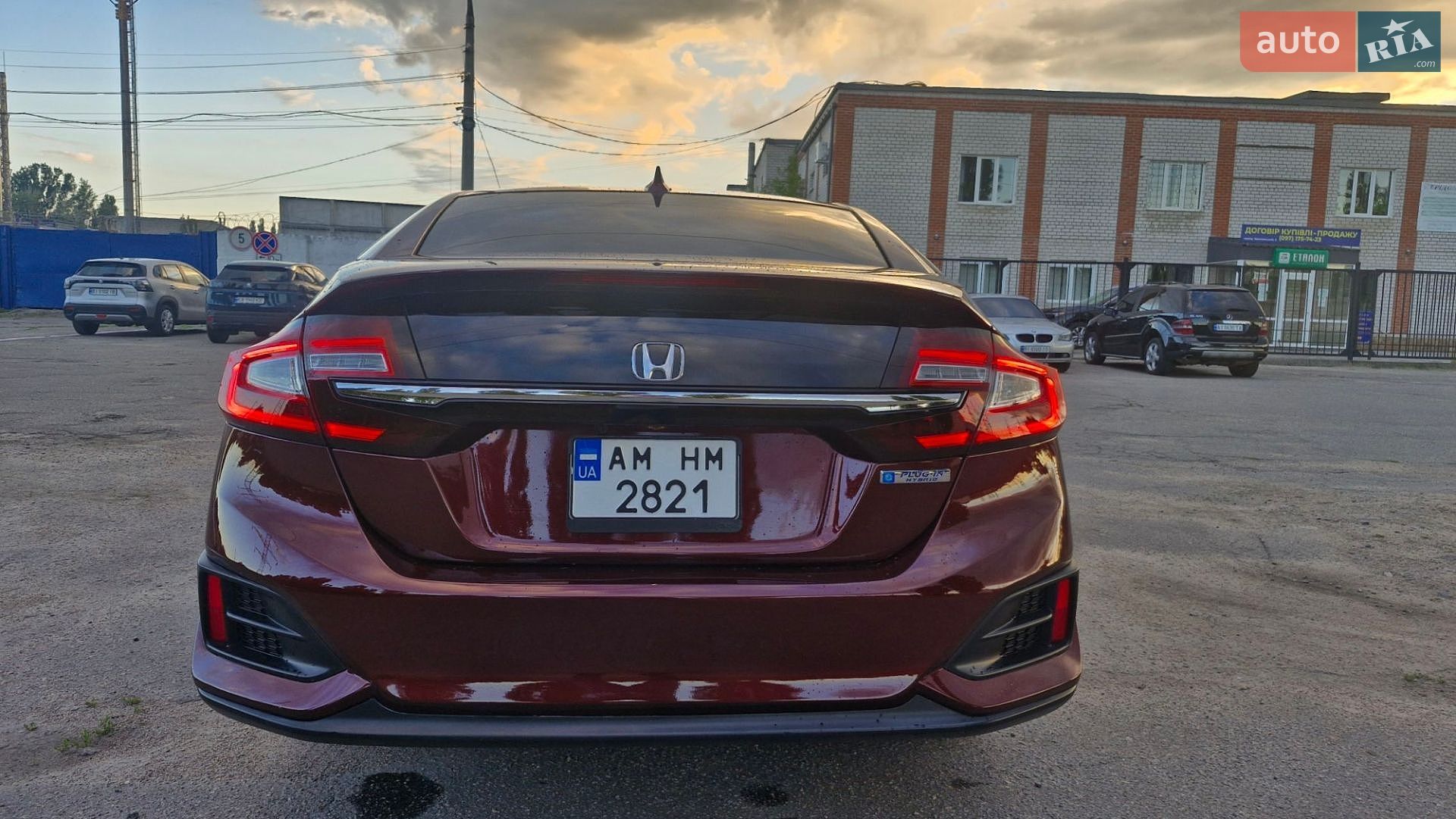 Honda Clarity 2018 VIN JHMZC5F10JC022526 фото оголошення 8 з 35