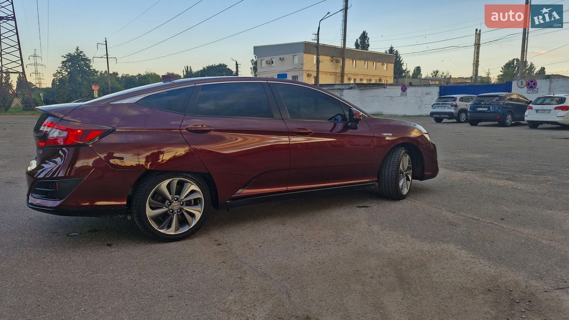 Honda Clarity 2018 VIN JHMZC5F10JC022526 фото оголошення 4 з 35