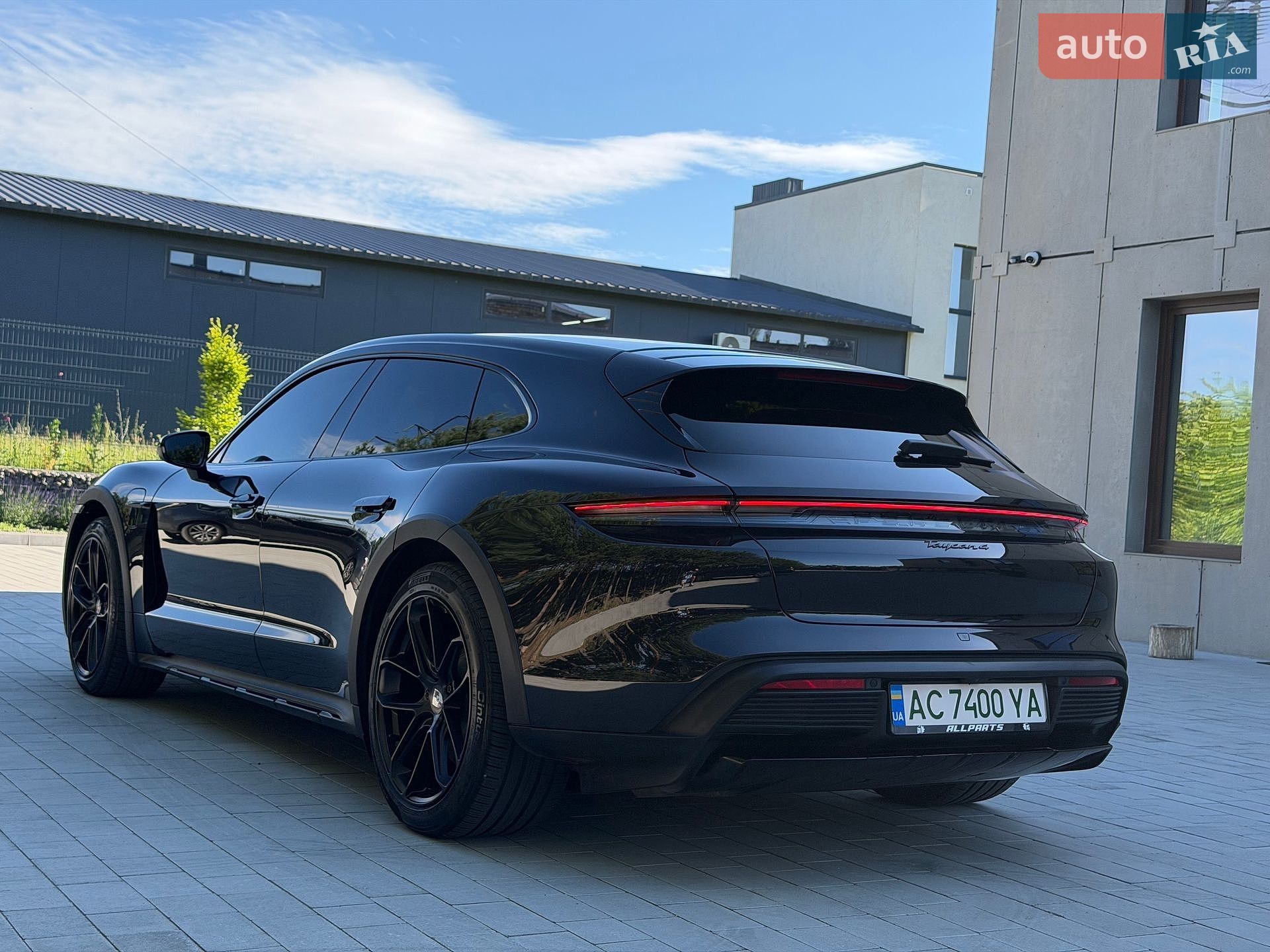 Porsche Taycan Cross Turismo 2021 VIN WP0ZZZY1ZMSA67846 фото оголошення 5 з 44
