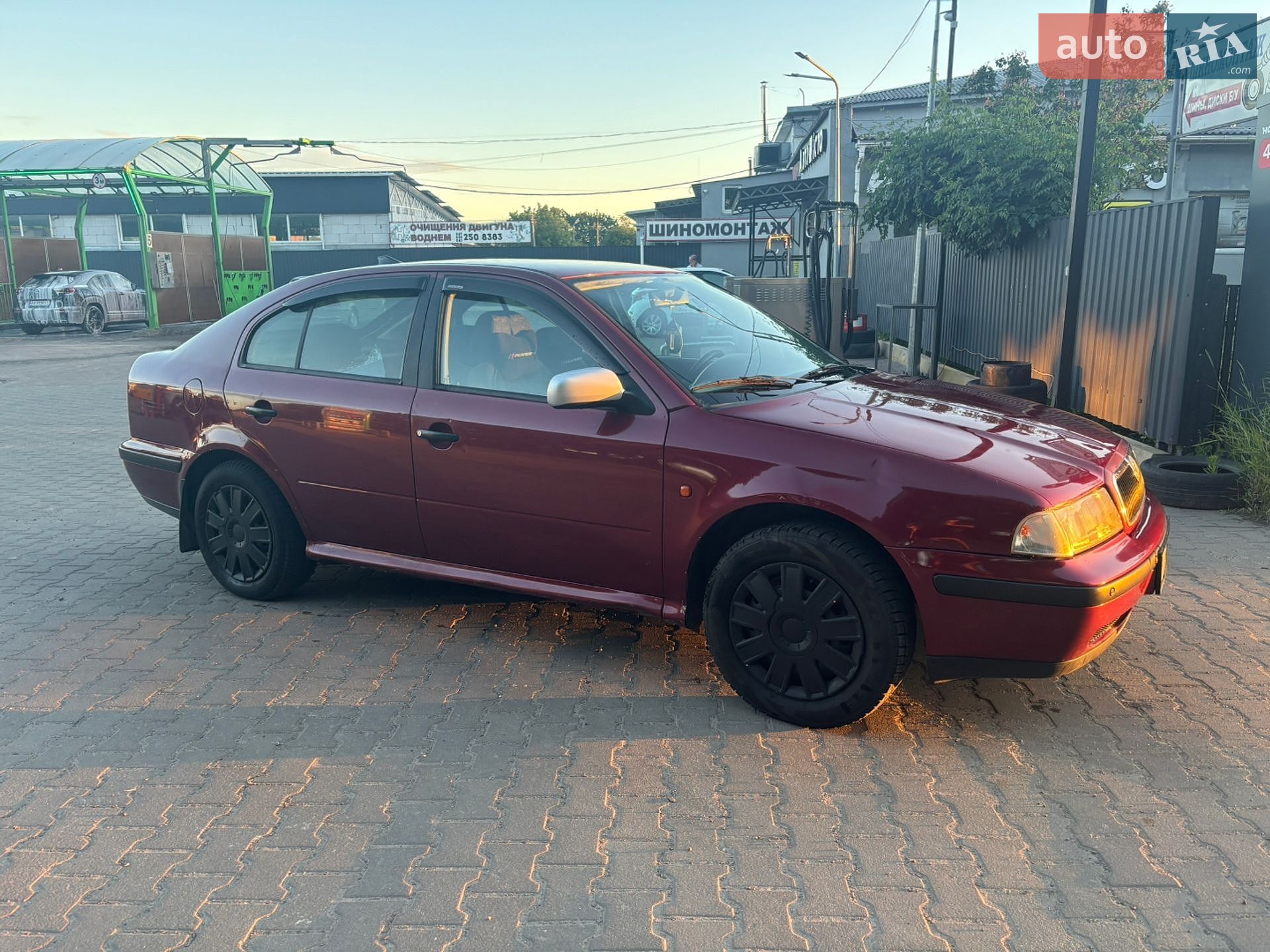 Skoda Octavia 1999 VIN TMBZZZ1U0XX183825 фото оголошення 4 з 9