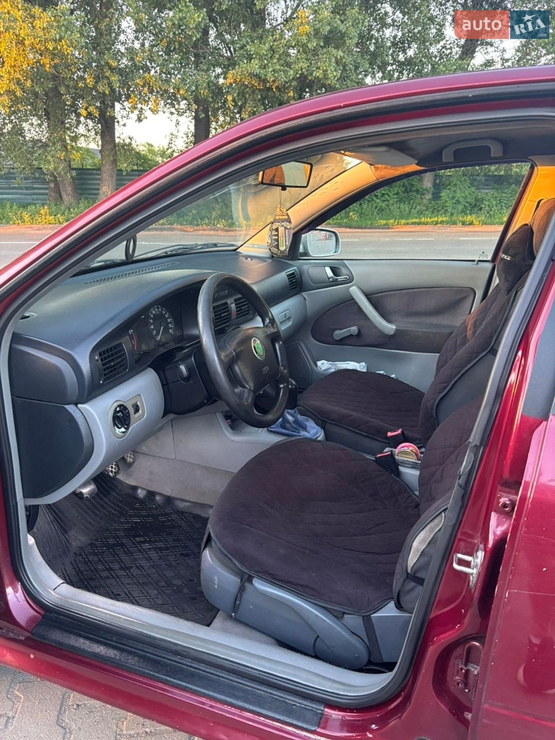Skoda Octavia 1999 VIN TMBZZZ1U0XX183825 фото оголошення 7 з 9