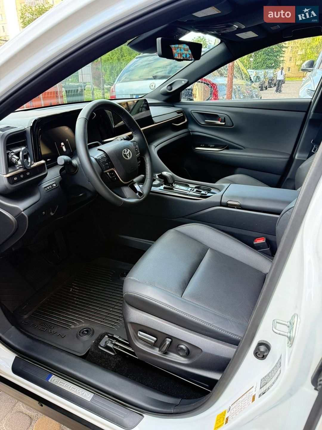 Toyota Crown 2025 VIN JTDACAAJ5S3022909 фото оголошення 12 з 28