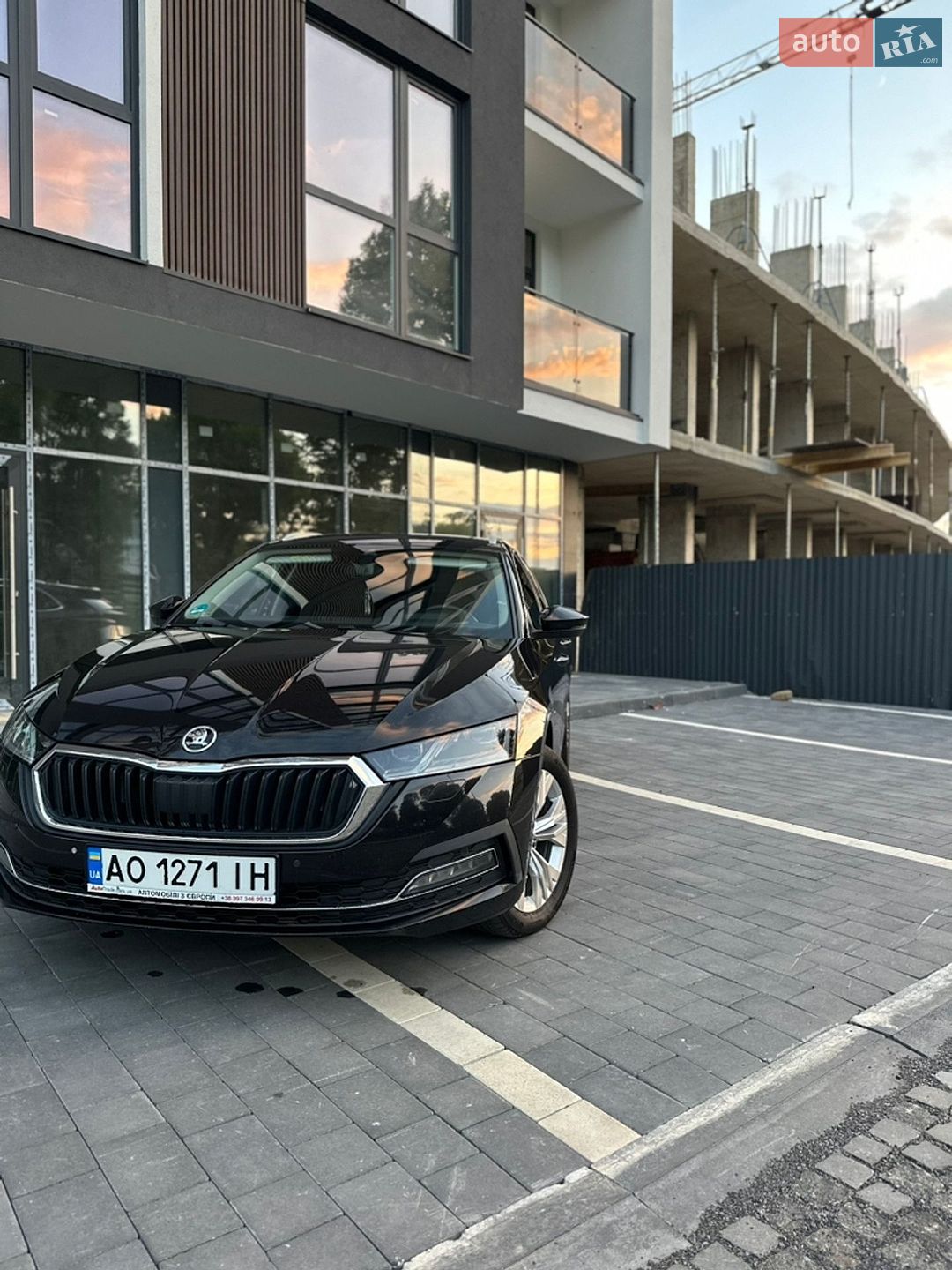 Skoda Octavia 2021 VIN TMBJJ7NX0MY193192 фото оголошення 2 з 38