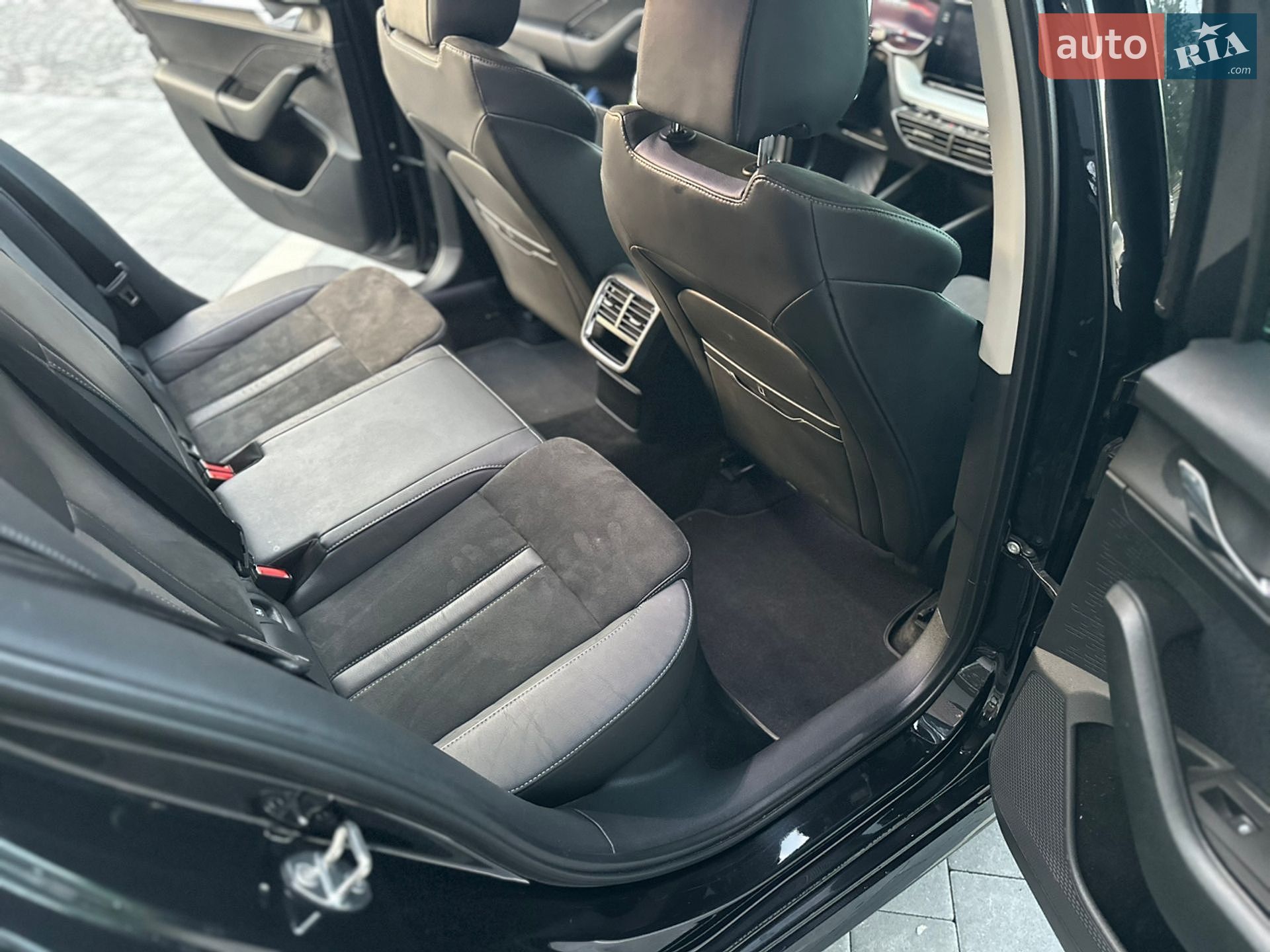Skoda Octavia 2021 VIN TMBJJ7NX0MY193192 фото оголошення 18 з 38