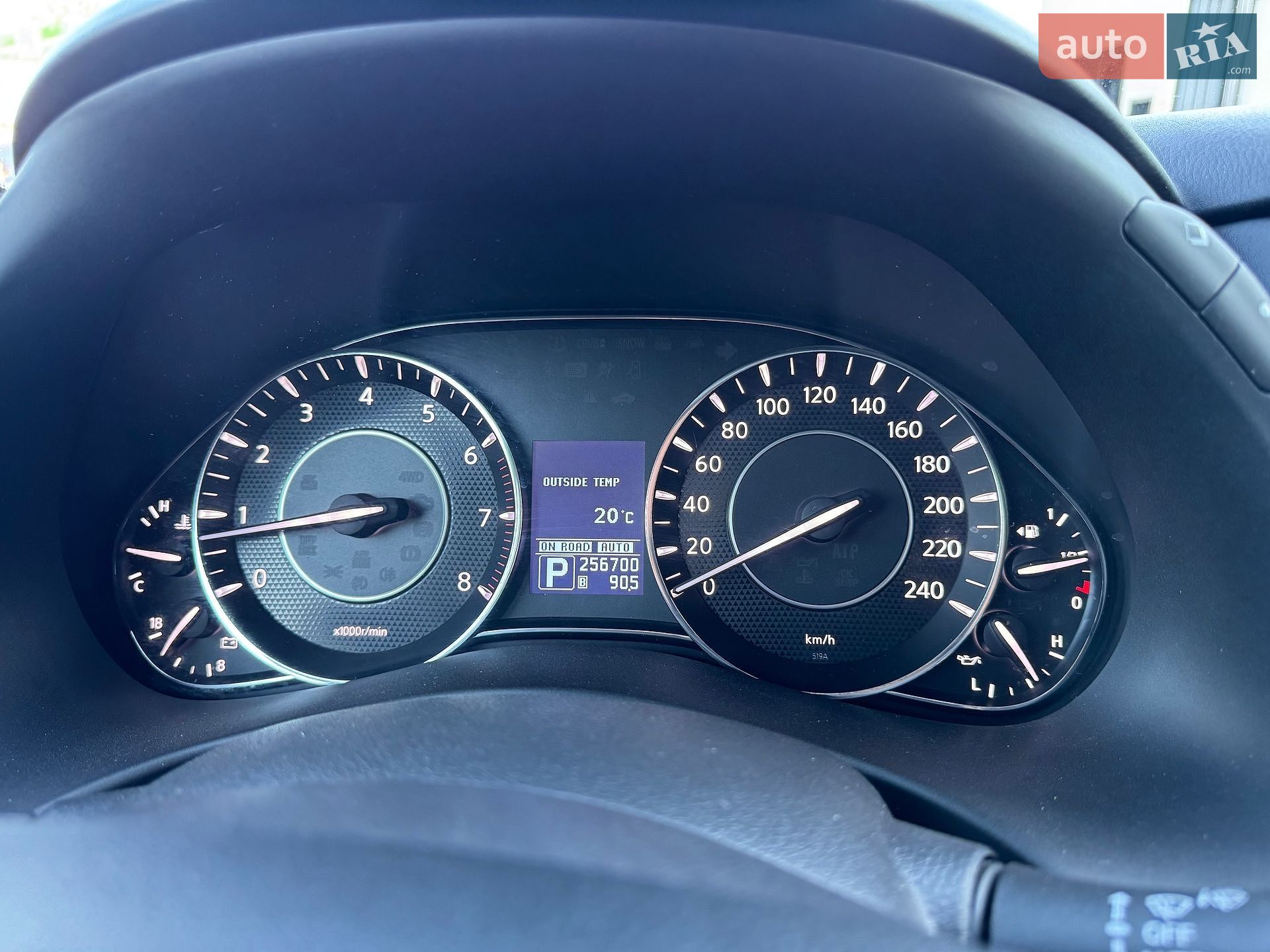 Nissan Patrol 2011 VIN JN1TANY62U0002306 фото оголошення 29 з 166