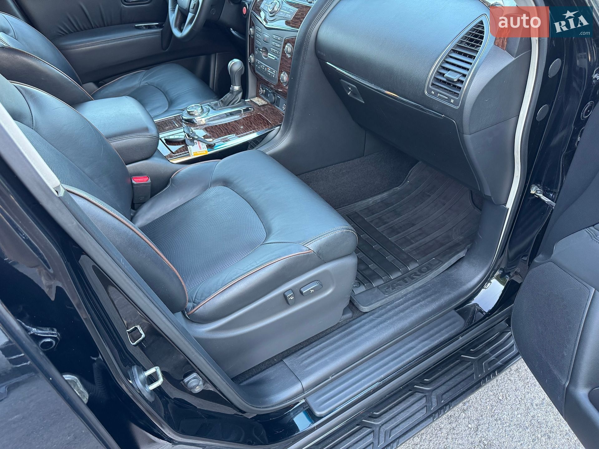 Nissan Patrol 2011 VIN JN1TANY62U0002306 фото оголошення 40 з 166