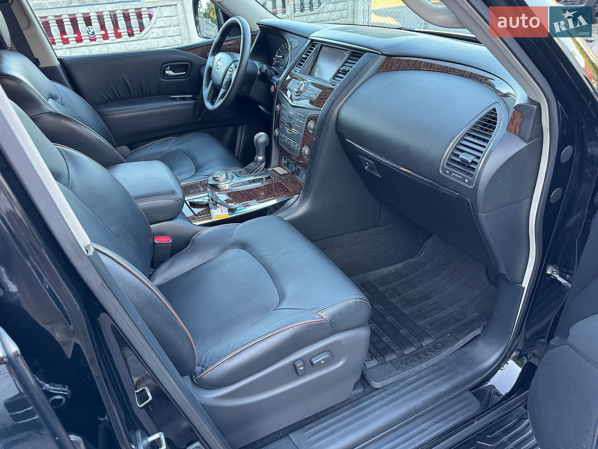 Nissan Patrol 2011 VIN JN1TANY62U0002306 фото оголошення 41 з 166