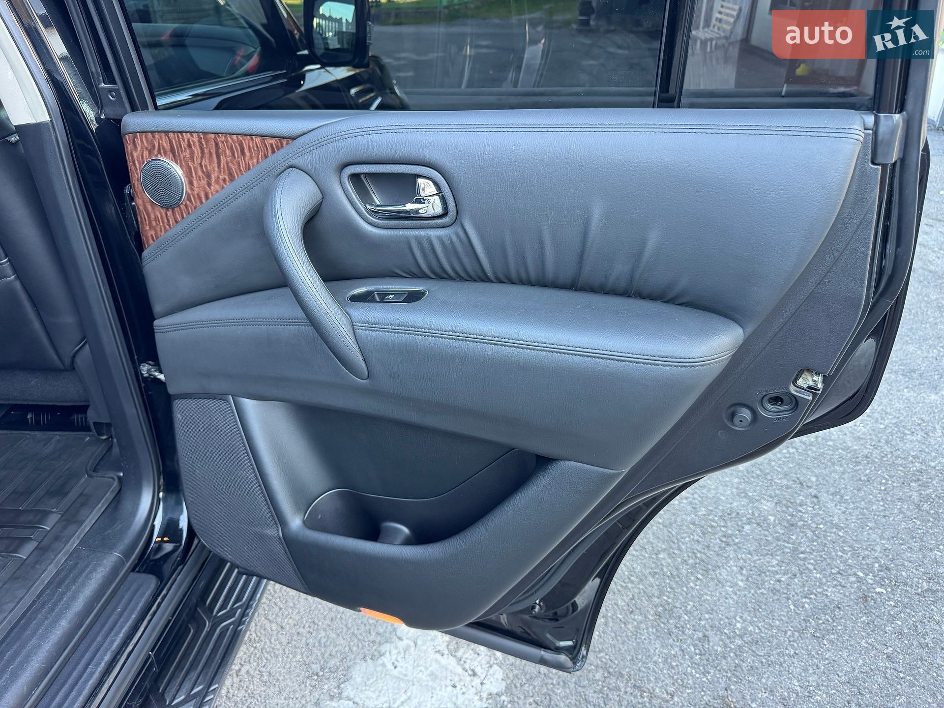 Nissan Patrol 2011 VIN JN1TANY62U0002306 фото оголошення 43 з 166