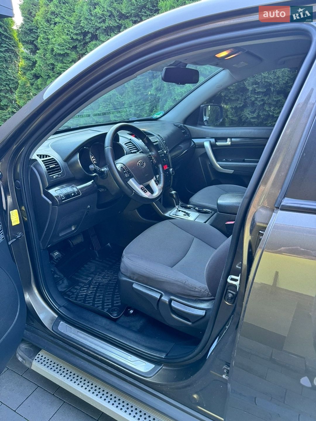 Kia Sorento 2011 VIN KNAKU814DB5129034 фото оголошення 17 з 32