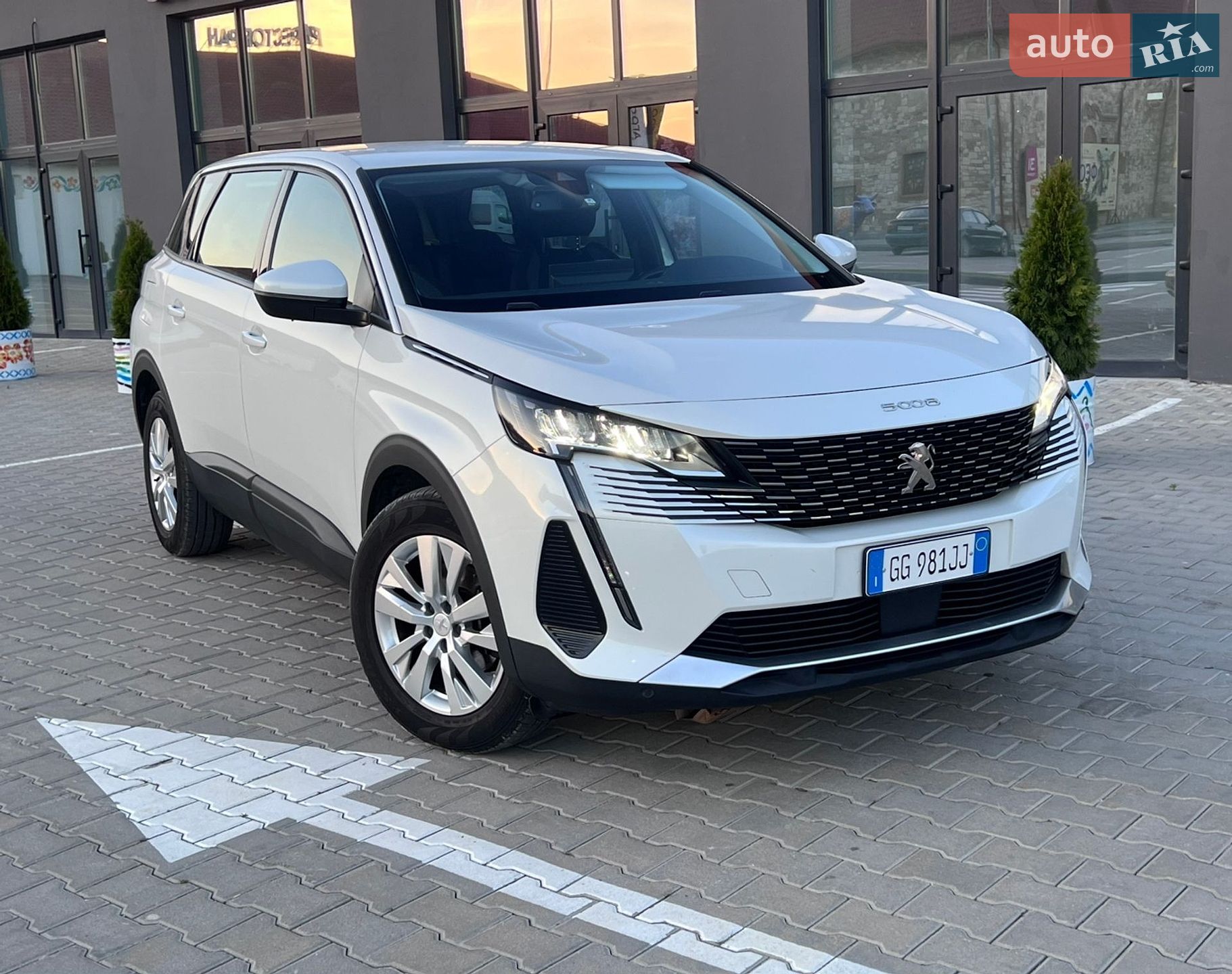 Peugeot 5008 2022 VIN VF3MCYHZUMS166307 фото оголошення 2 з 65