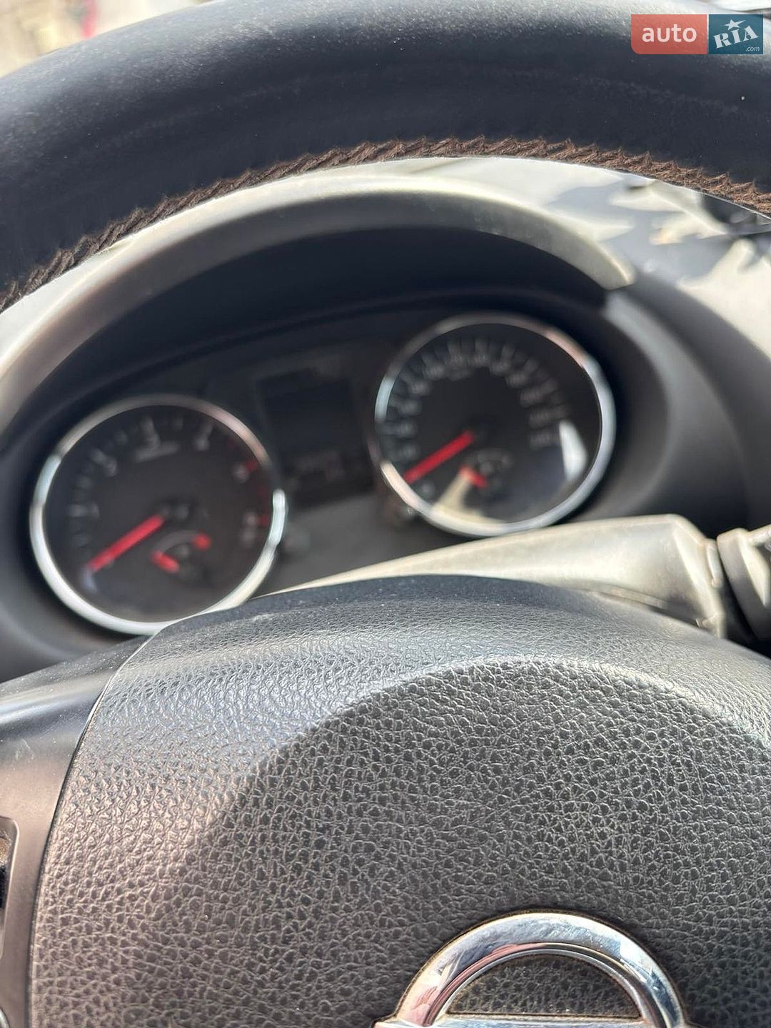 Nissan Qashqai 2013 VIN SJNFCAJ10U2770371 фото оголошення 4 з 7