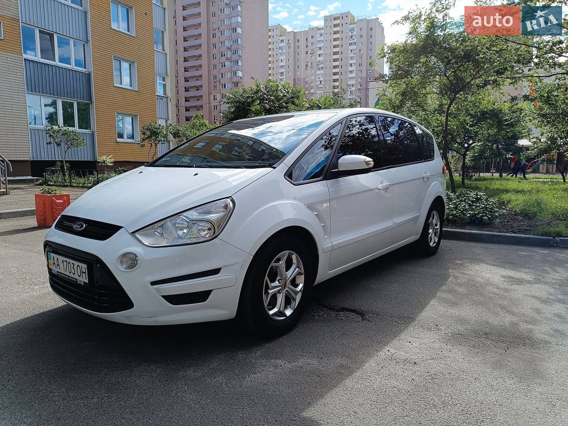 Ford S-Max 2013 VIN WF0SXXGBWSDE05667 фото оголошення 2 з 12