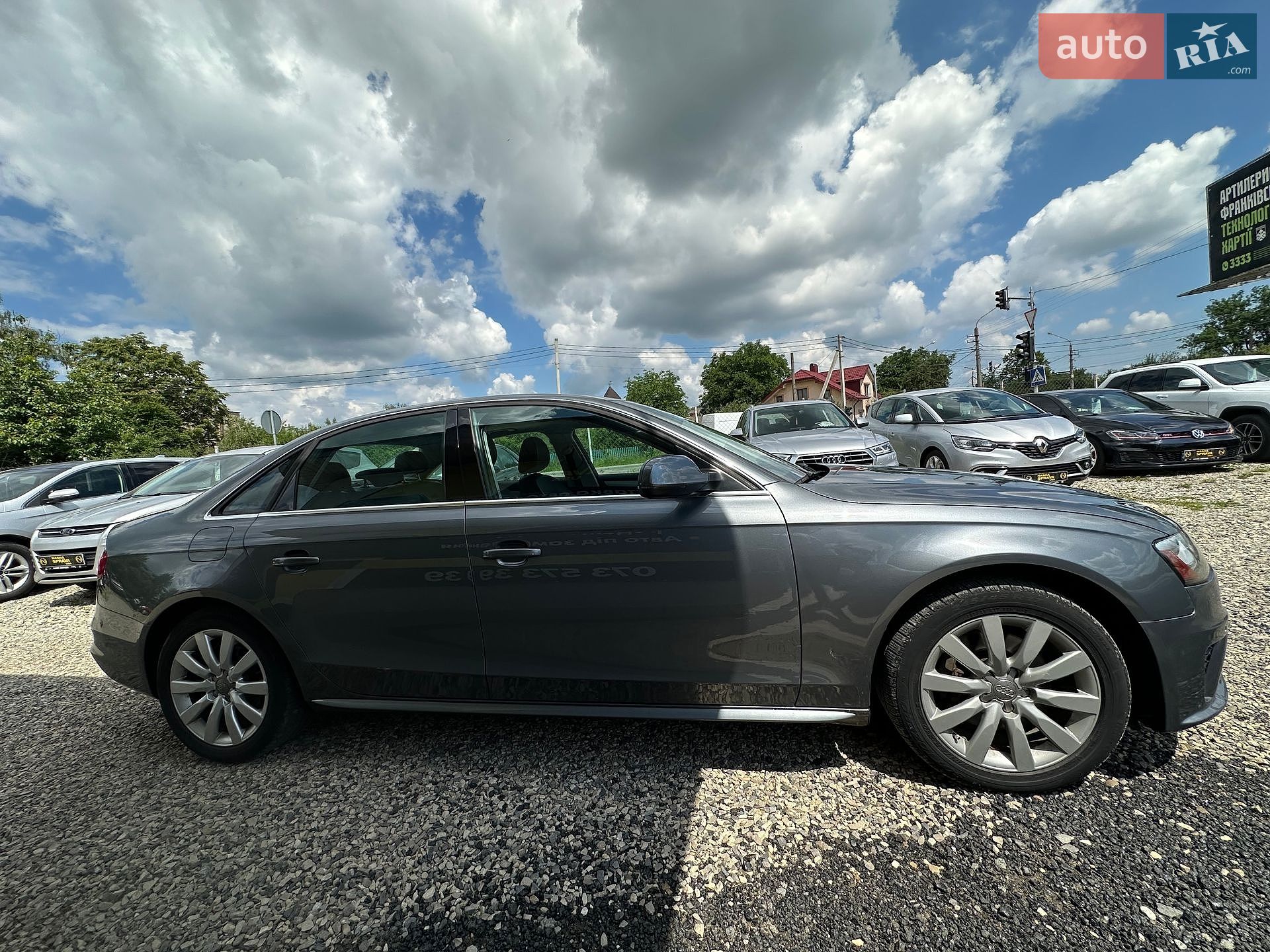Audi A4 2014 VIN WAUBFAFL3FN023313 фото оголошення 10 з 16