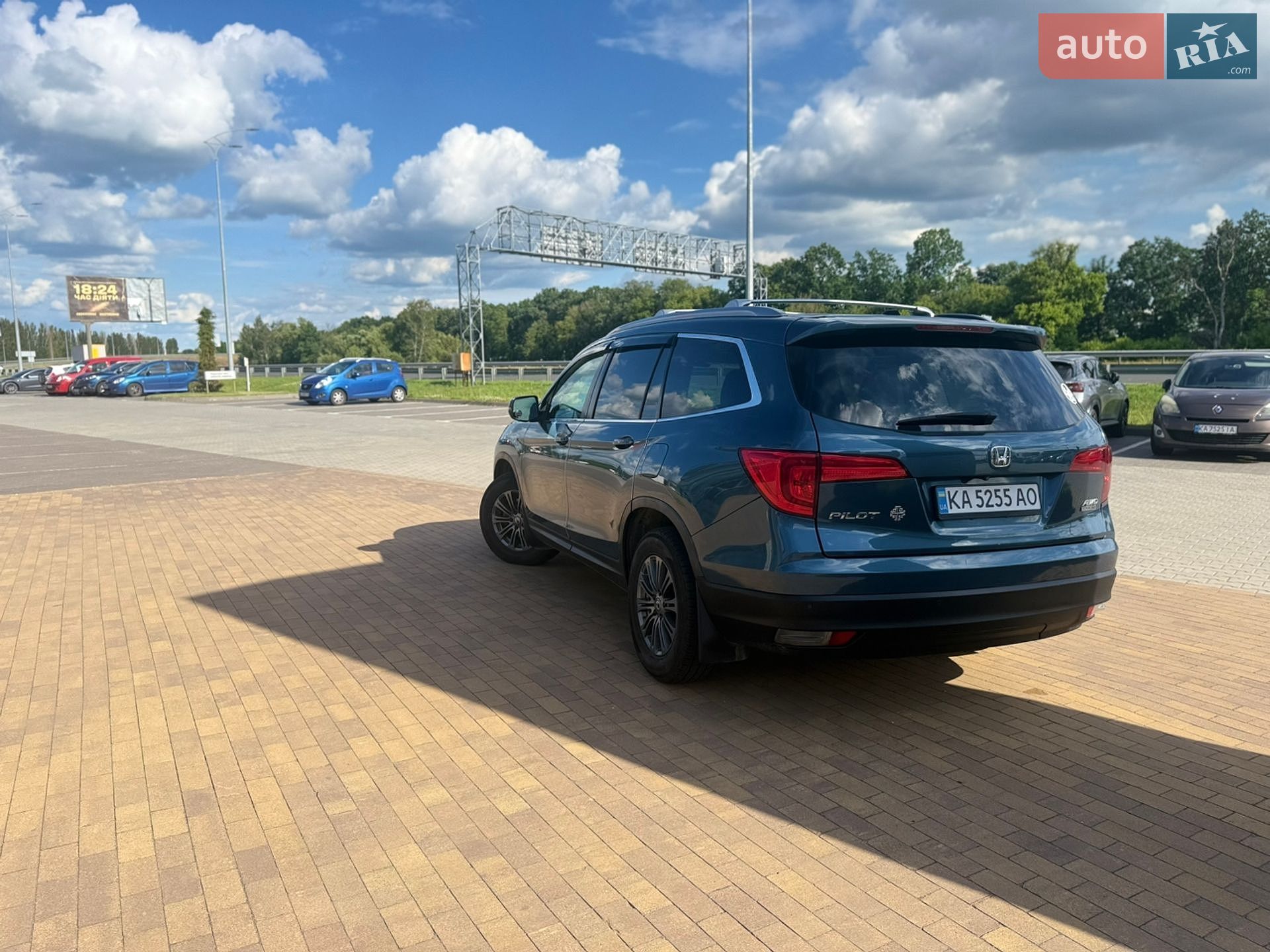 Honda Pilot 2017 VIN 5FNYF6H83HB501735 фото оголошення 3 з 25