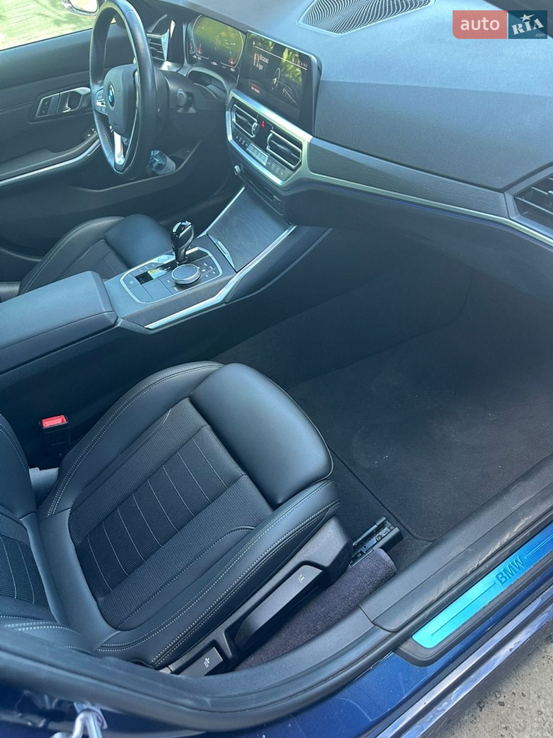 BMW 3 Series 2022 VIN WBA5V380X08C53938 фото оголошення 10 з 21