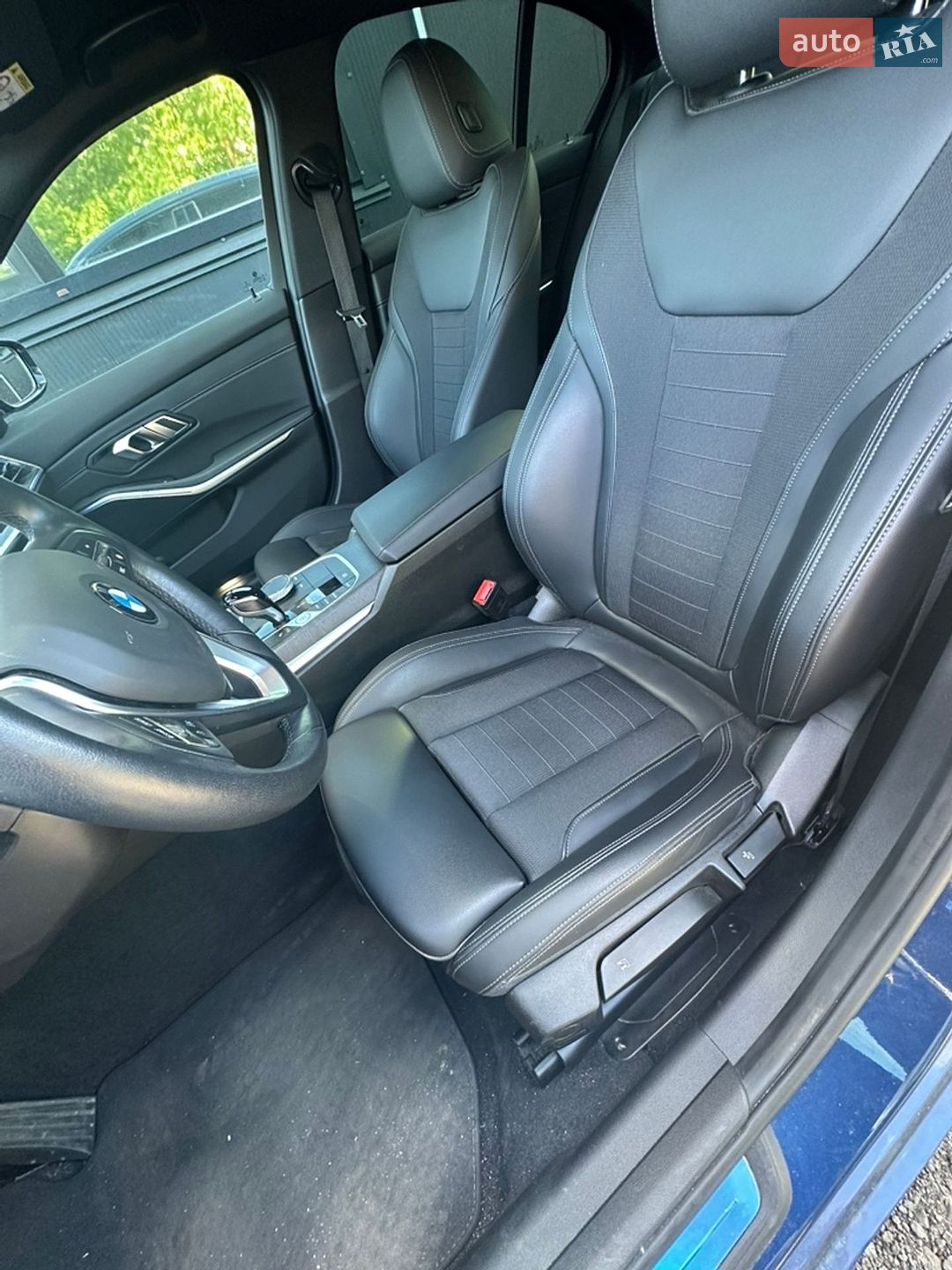 BMW 3 Series 2022 VIN WBA5V380X08C53938 фото оголошення 12 з 21