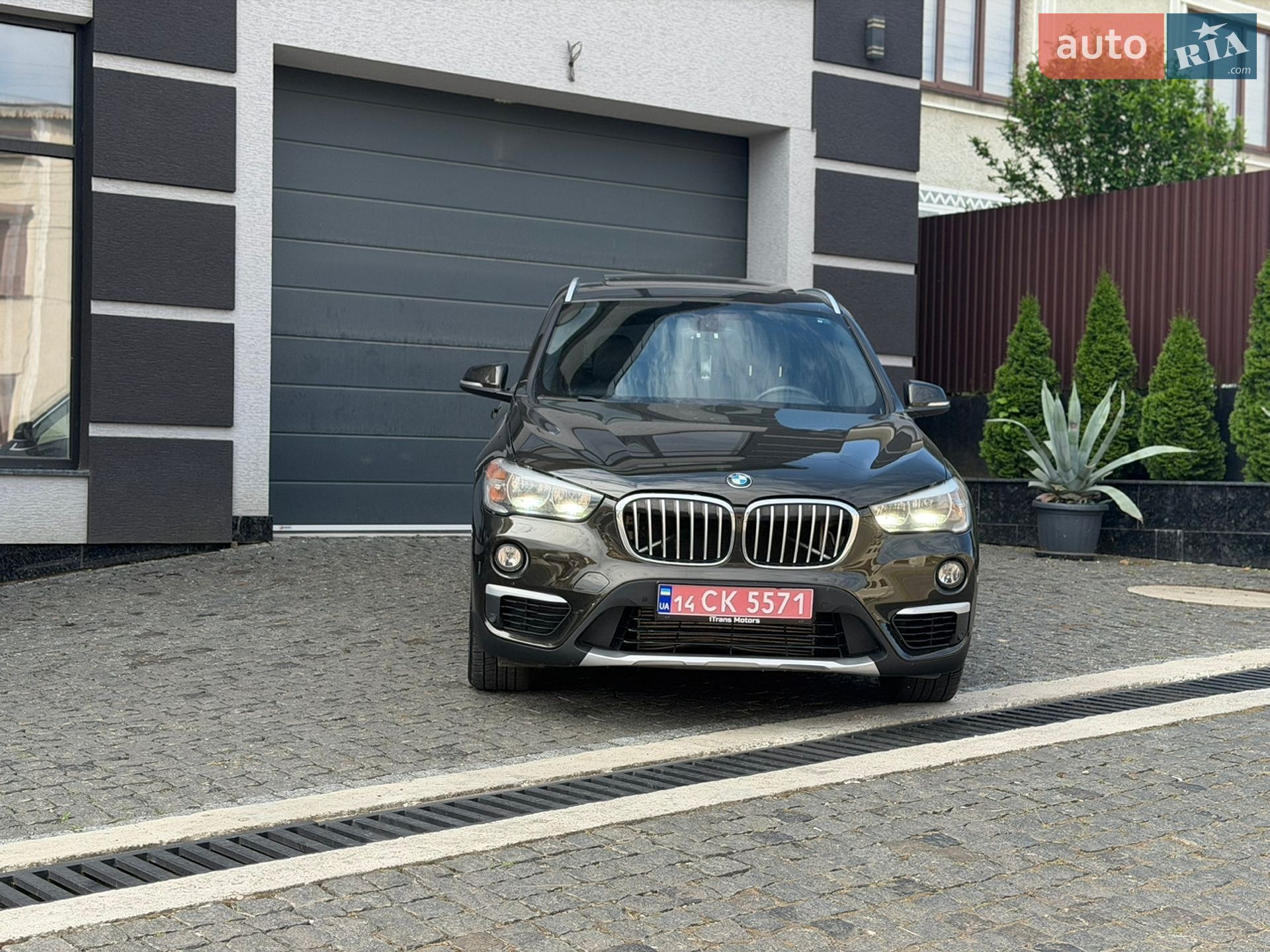 BMW X1 2018 VIN WBXHT3C35J5L26773 фото оголошення 2 з 29