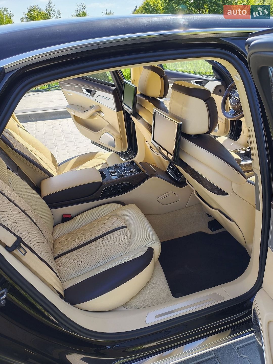 Audi A8 2014 VIN WAUZZZ4H3EN015942 фото оголошення 30 з 68