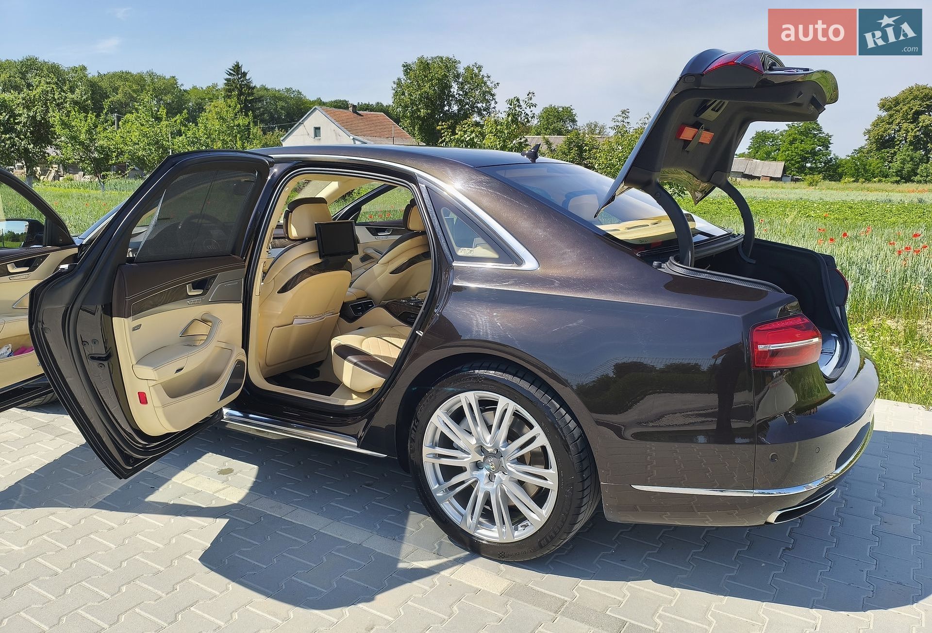 Audi A8 2014 VIN WAUZZZ4H3EN015942 фото оголошення 36 з 68