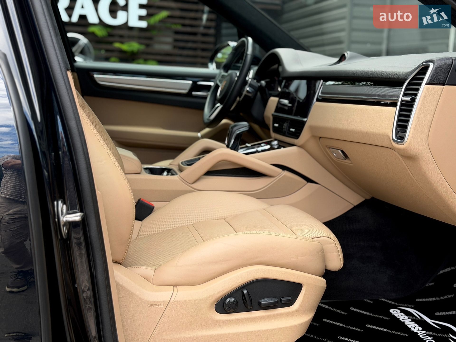 Porsche Cayenne 2022 VIN WP1AA2AY2PDA05090 фото оголошення 25 з 45