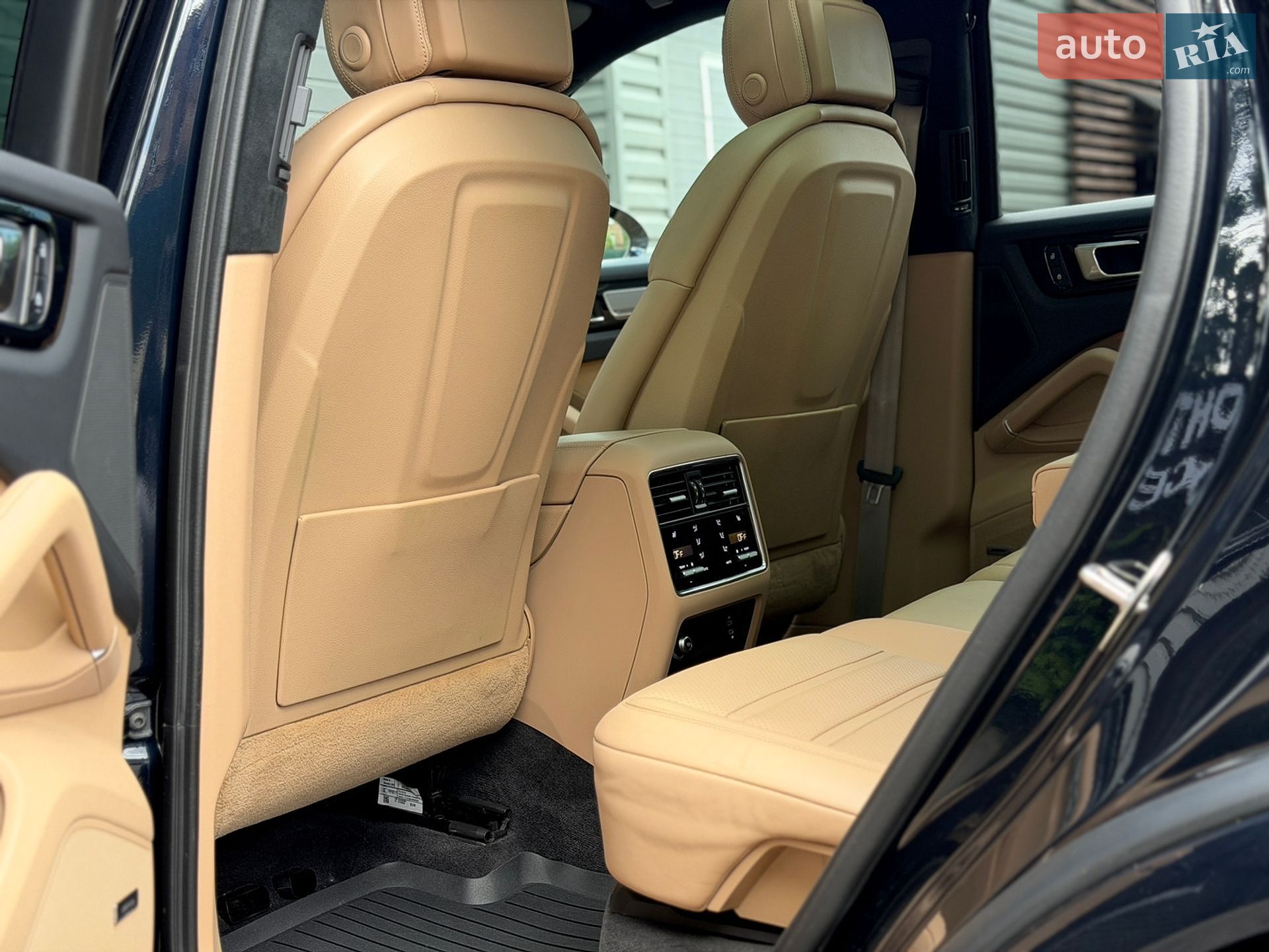 Porsche Cayenne 2022 VIN WP1AA2AY2PDA05090 фото оголошення 29 з 45