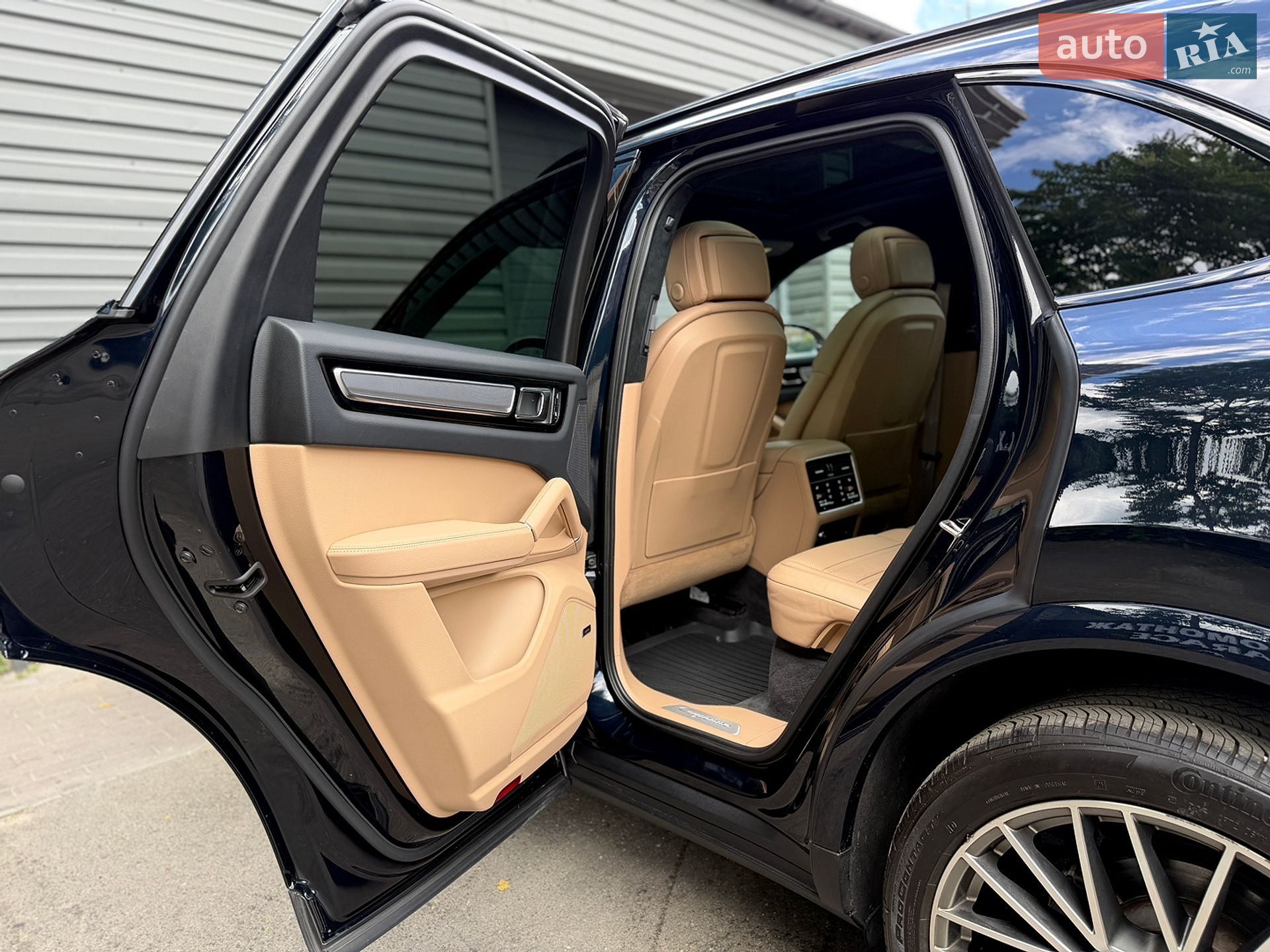 Porsche Cayenne 2022 VIN WP1AA2AY2PDA05090 фото оголошення 30 з 45