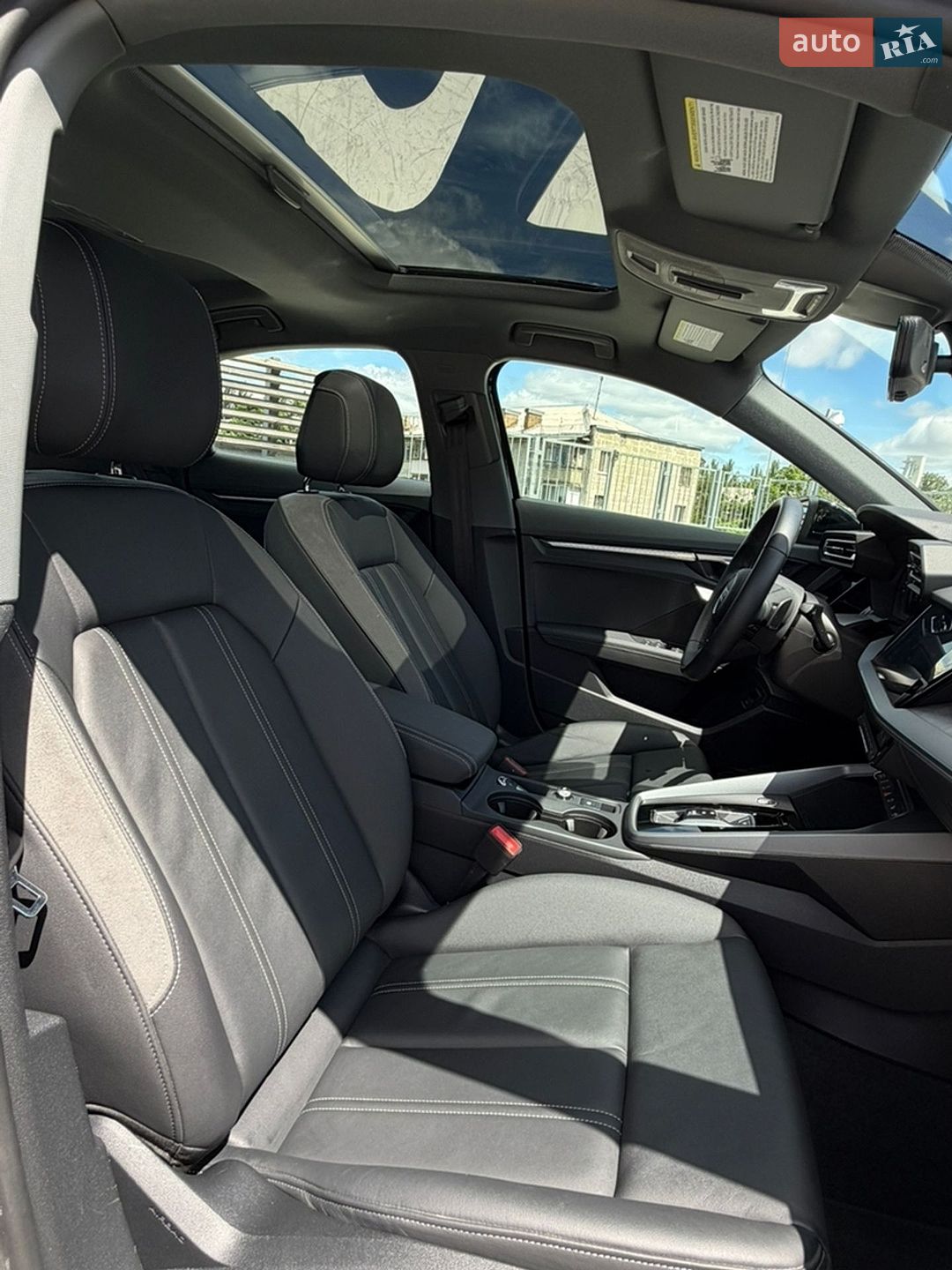 Audi A3 2024 VIN WAUGUDGY7SA038969 фото оголошення 5 з 16