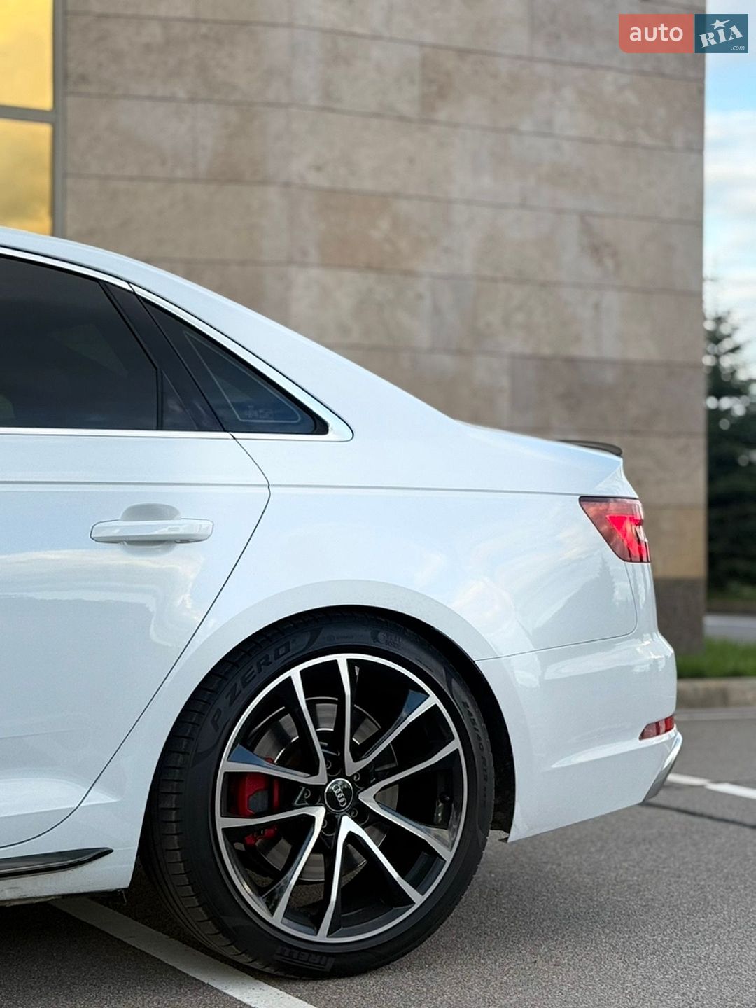 Audi S4 2017 VIN WAUB4AF4XJA044884 фото оголошення 6 з 36