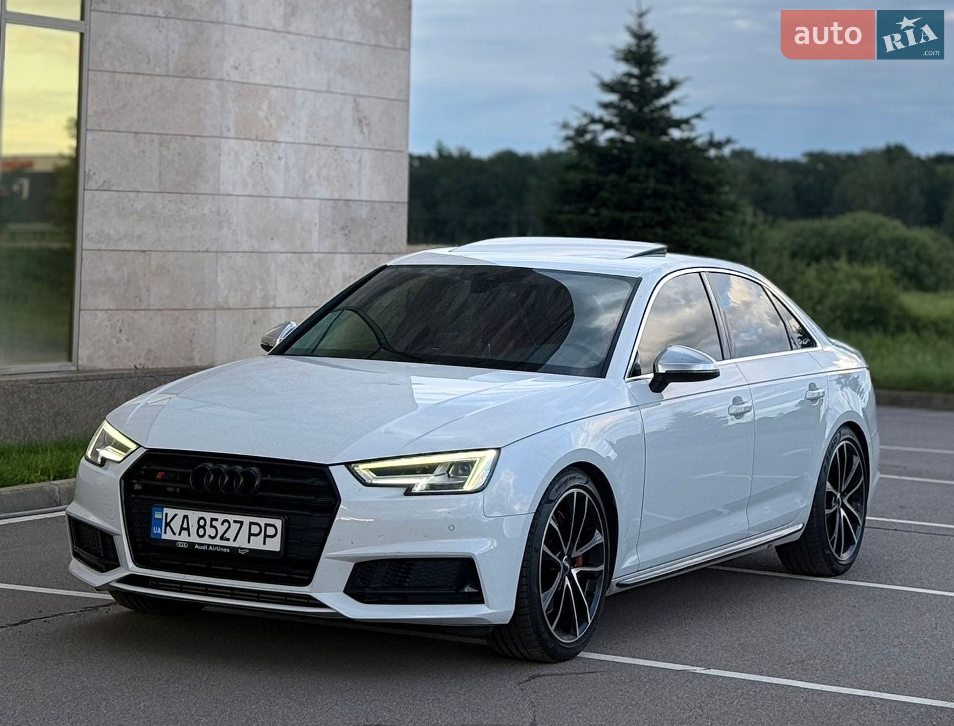 Audi S4 2017 VIN WAUB4AF4XJA044884 фото оголошення 11 з 36